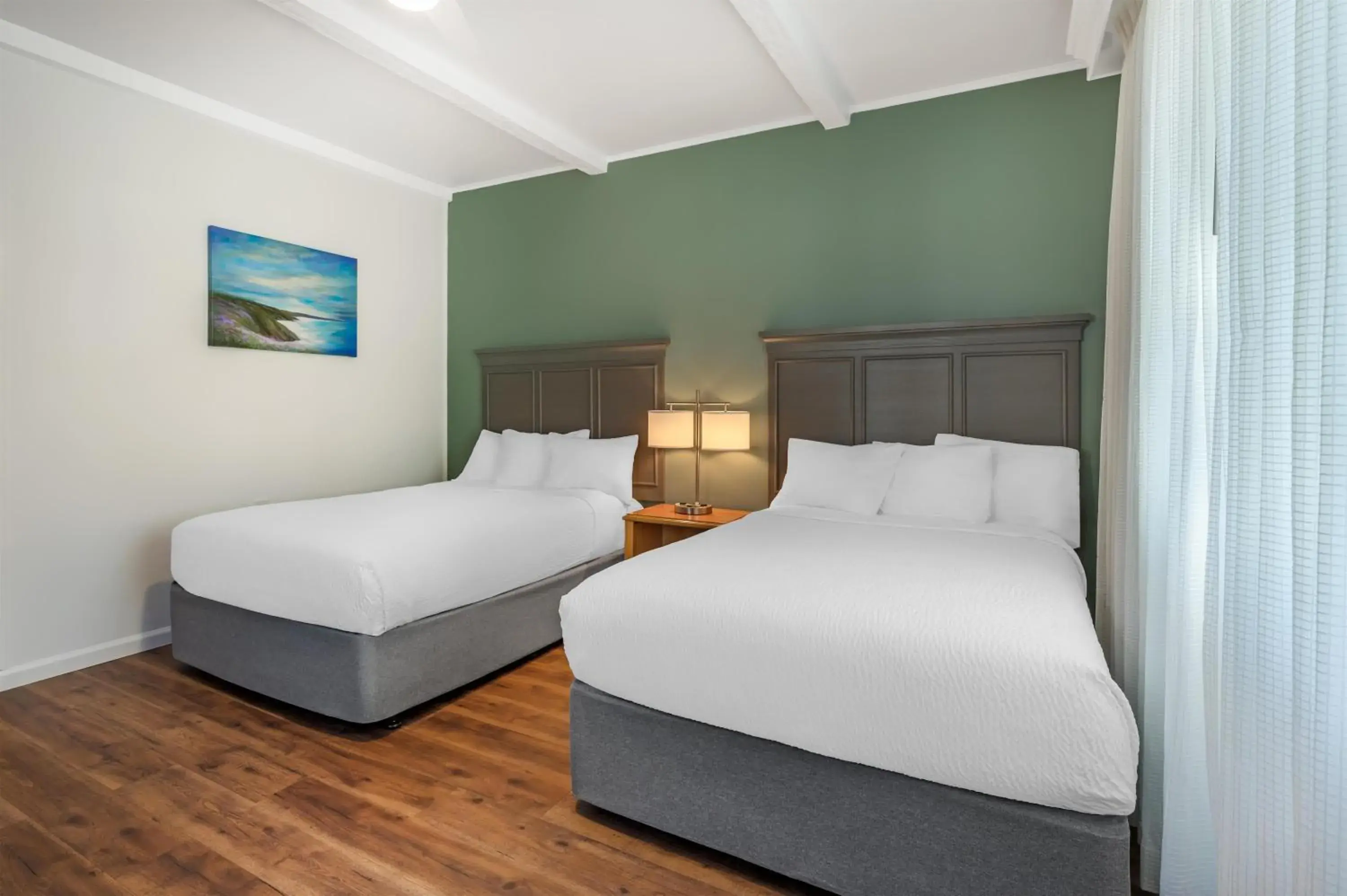 Bedroom, Bed in Best Western Plus Santa Barbara Bedroom, Bed in Best Western Plus Santa Barbara