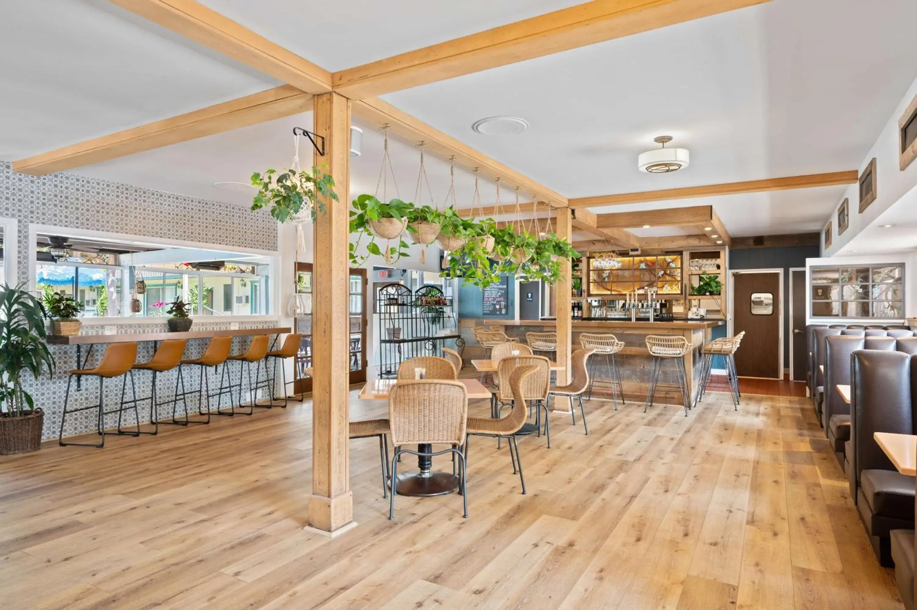 Restaurant/places to eat in Best Western Plus Santa Barbara Restaurant/places to eat in Best Western Plus Santa Barbara