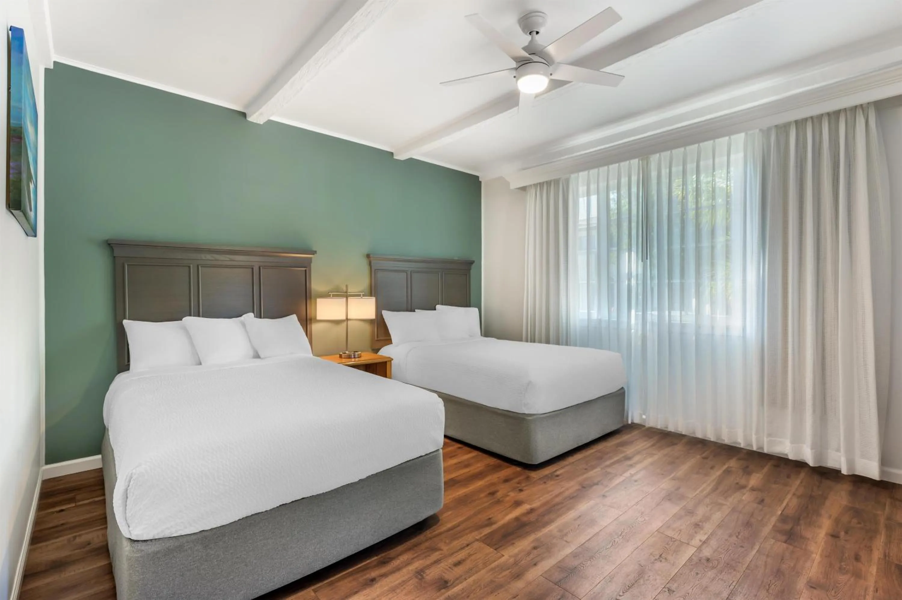 Bedroom, Bed in Best Western Plus Santa Barbara