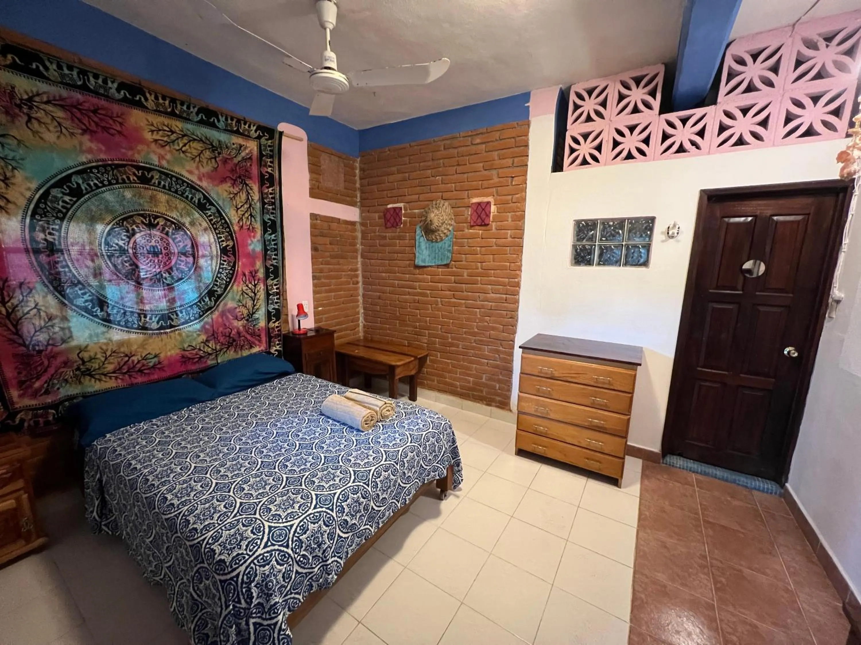 Bed in Ananda Guest House Yoga & Meditación