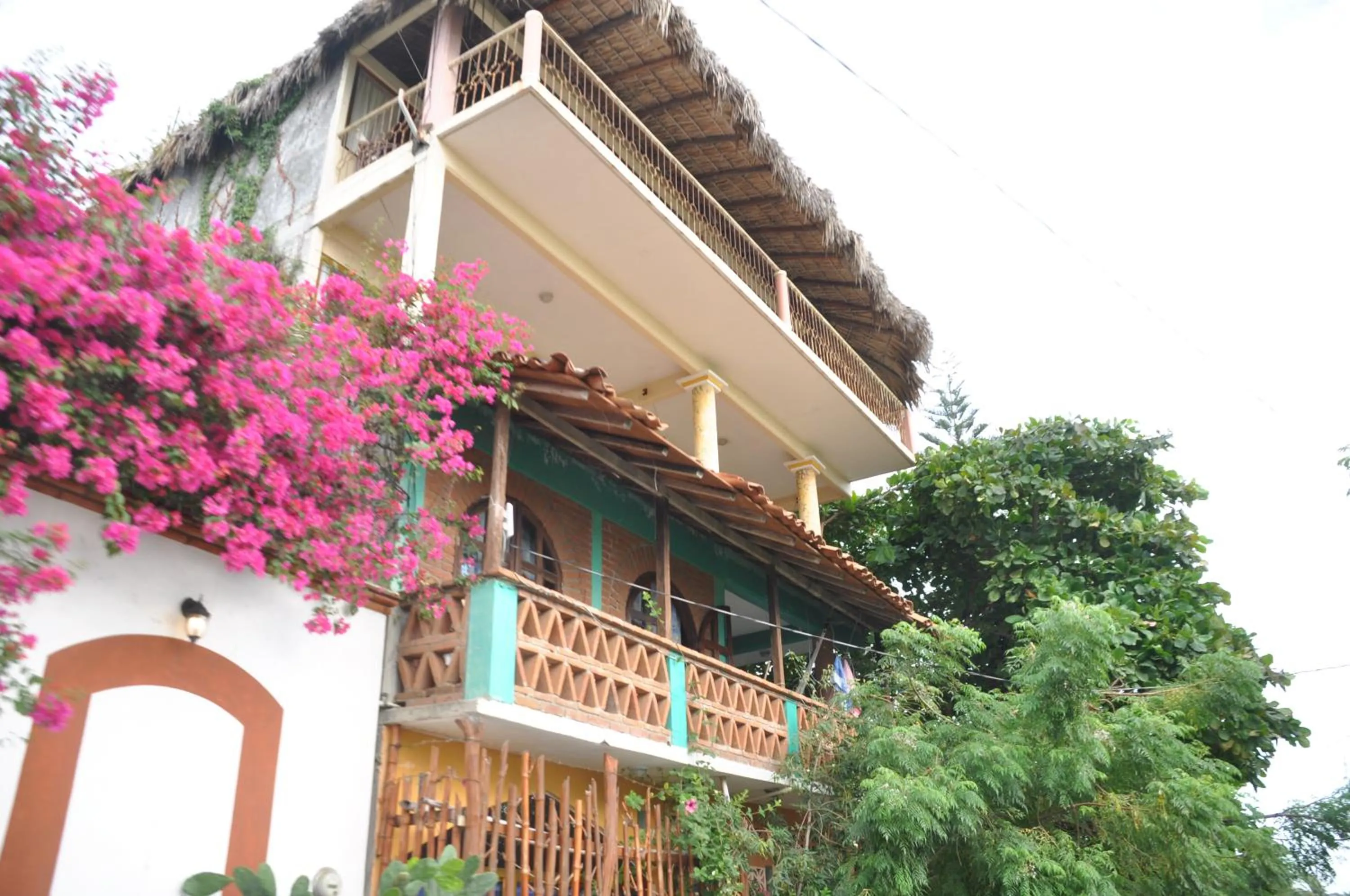 Property building in Ananda Guest House Yoga & Meditación