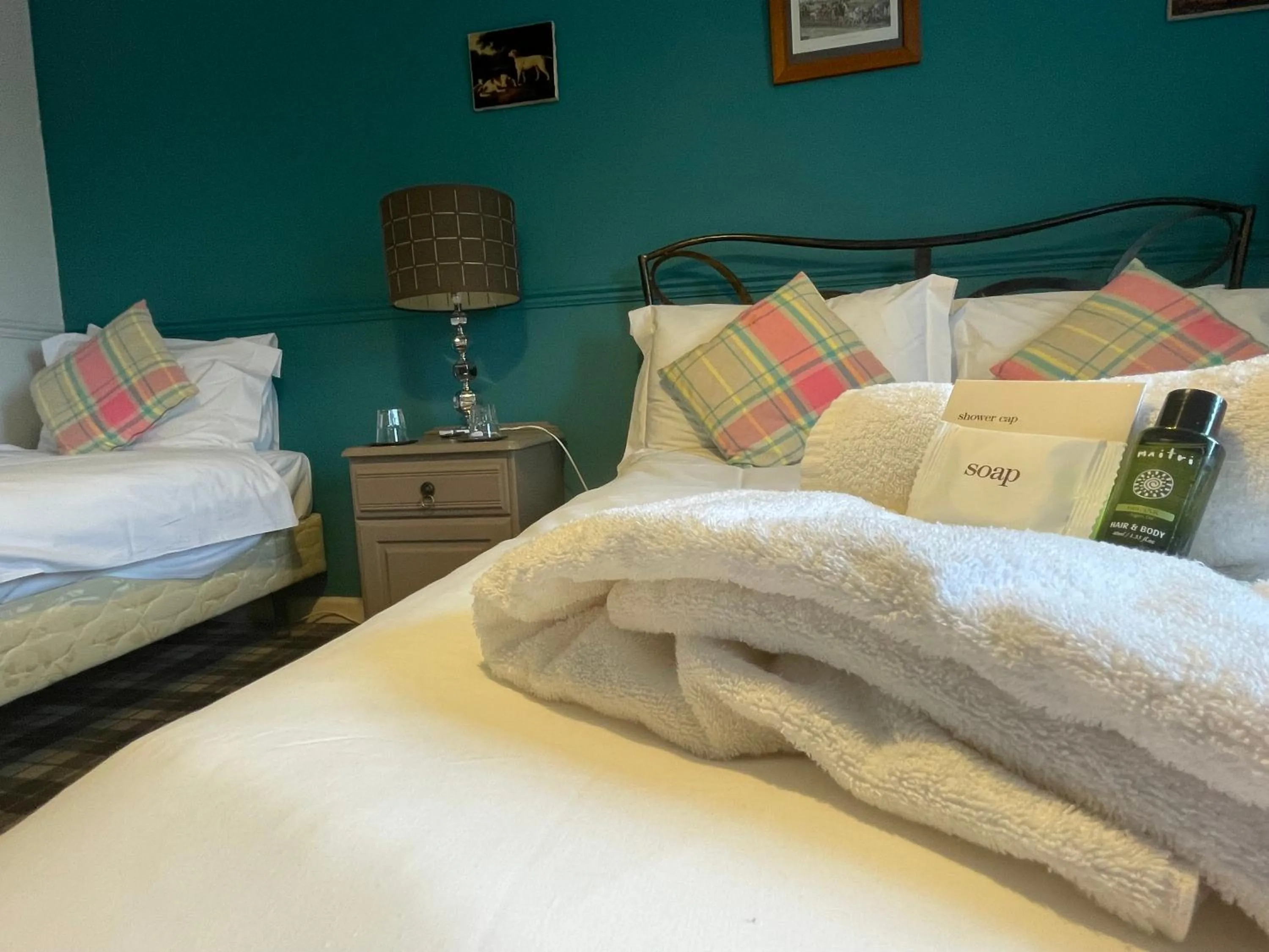 Bed in The Kings Arms Inn