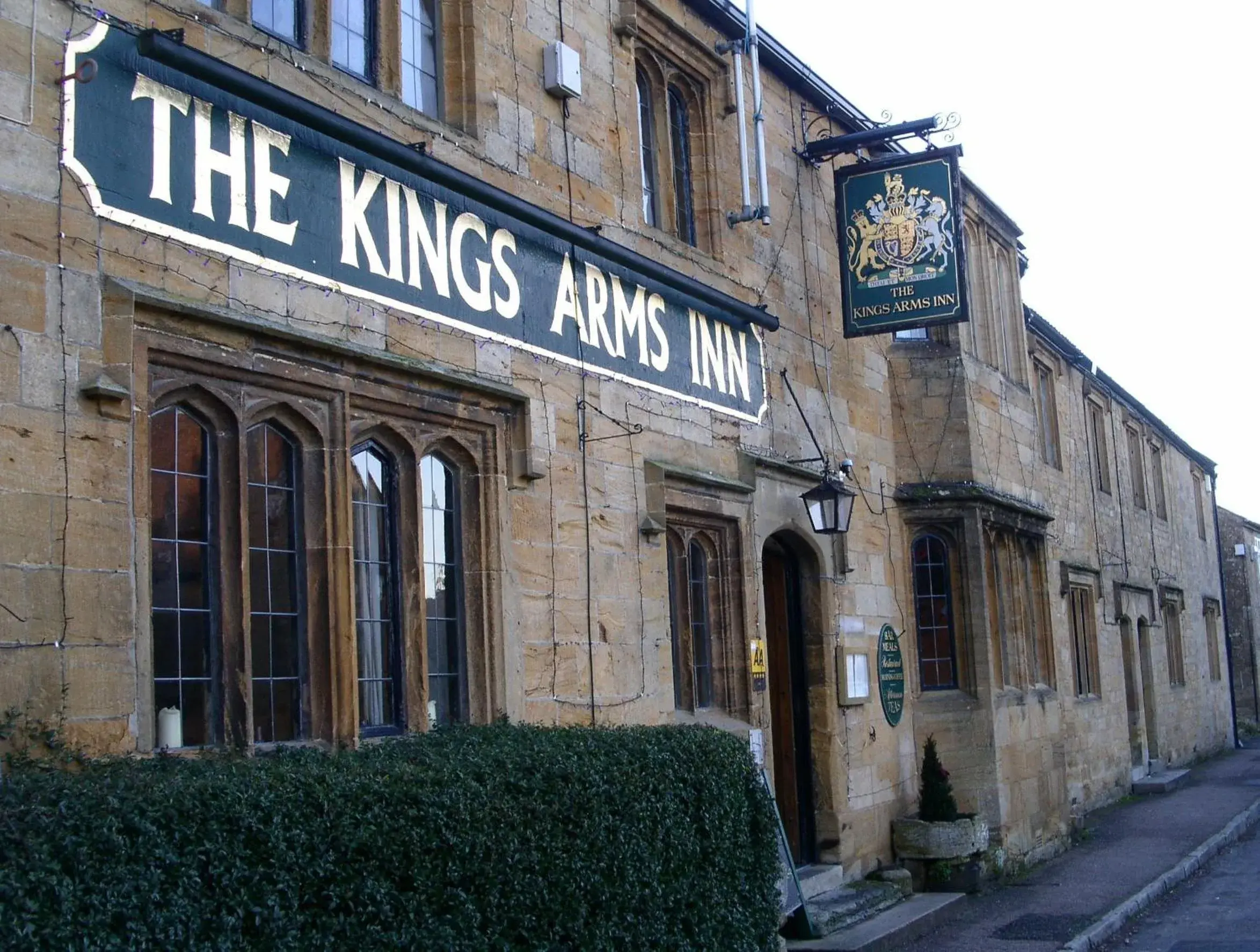 Facade/entrance in The Kings Arms Inn Facade/entrance in The Kings Arms Inn