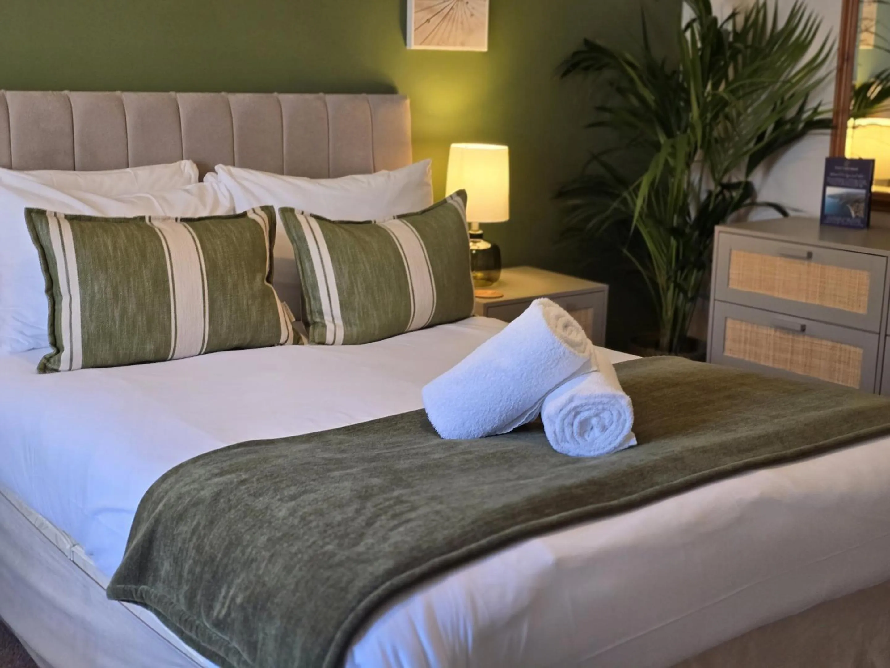 Bedroom in The Eyre Court