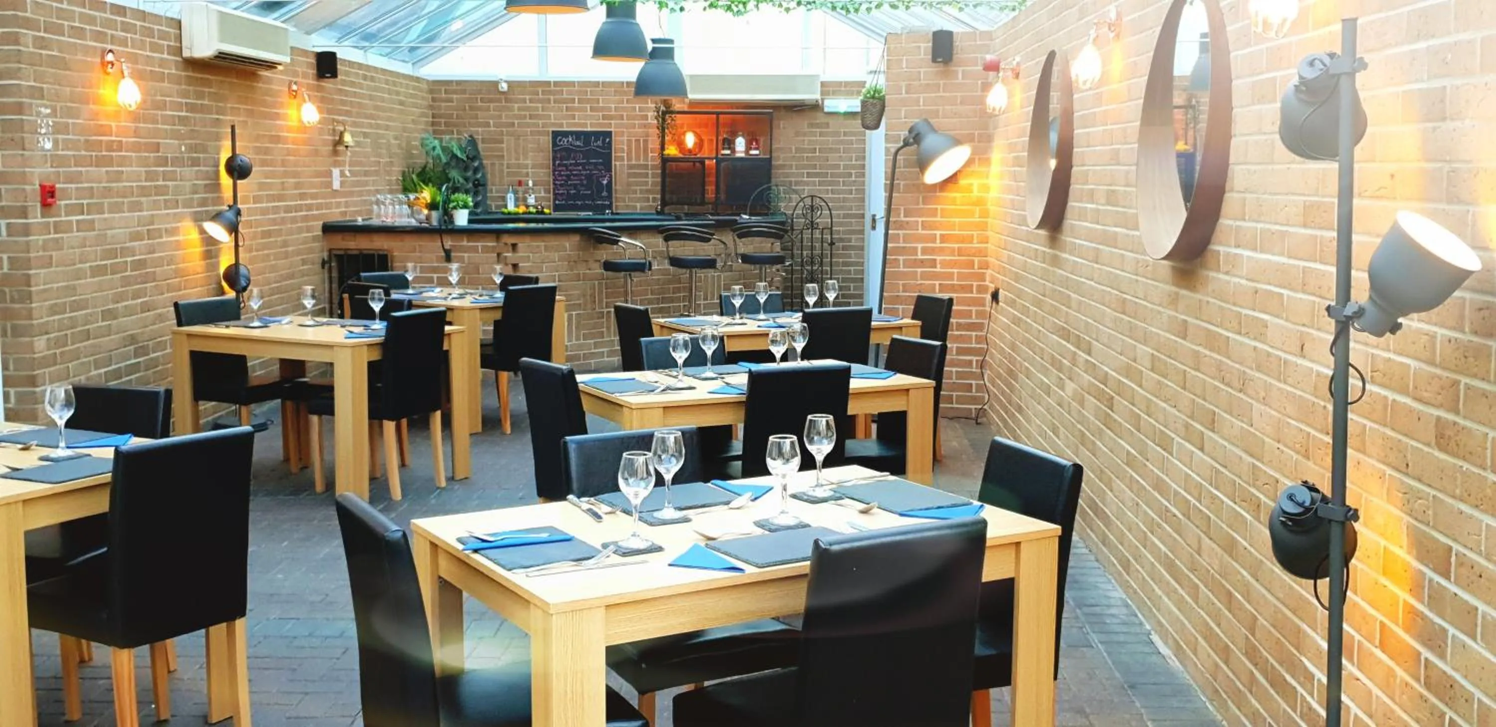 Dining area in The Eyre Court