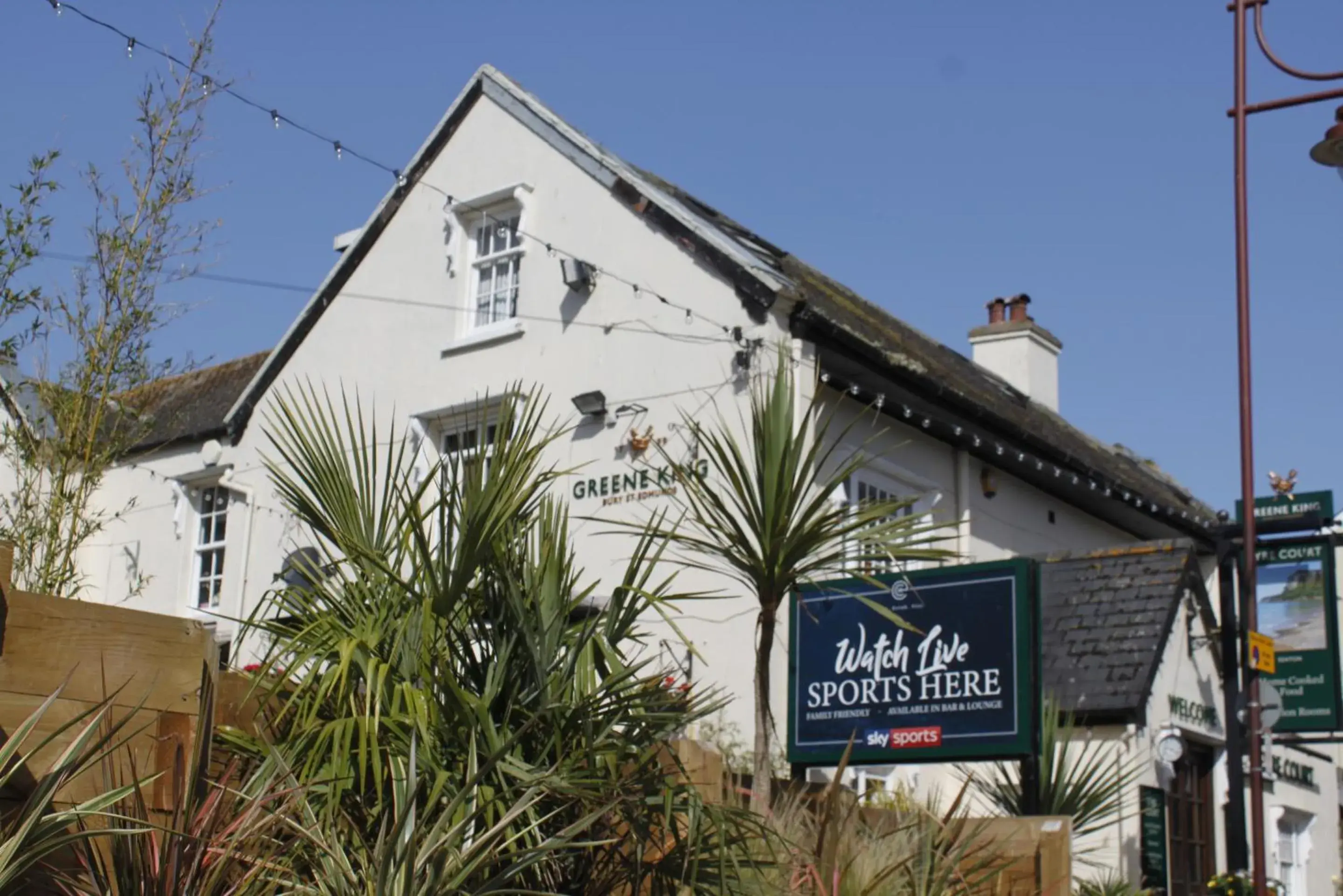 Property building in The Eyre Court Property building in The Eyre Court
