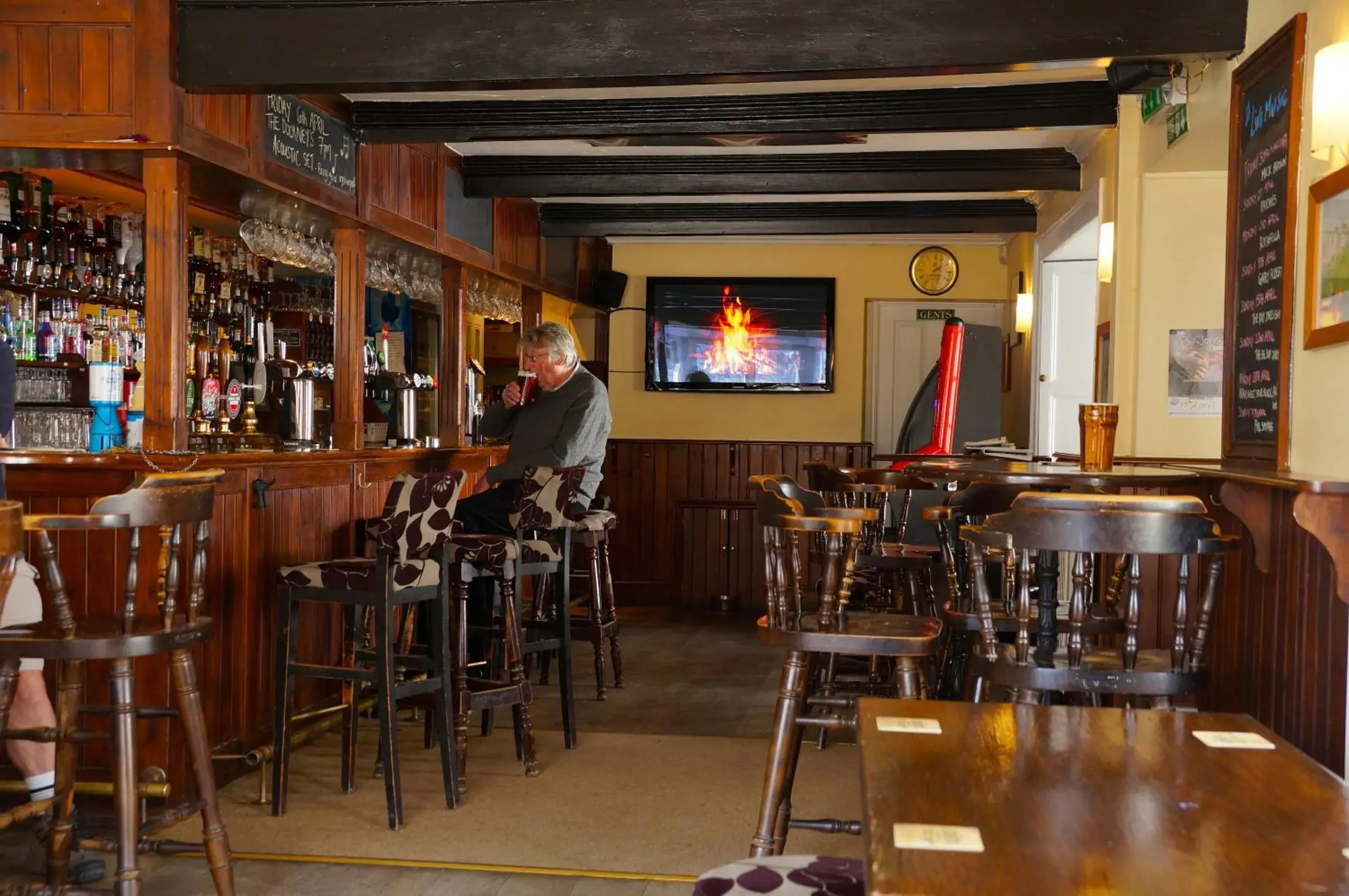 Lounge or bar in The Eyre Court Lounge or bar in The Eyre Court