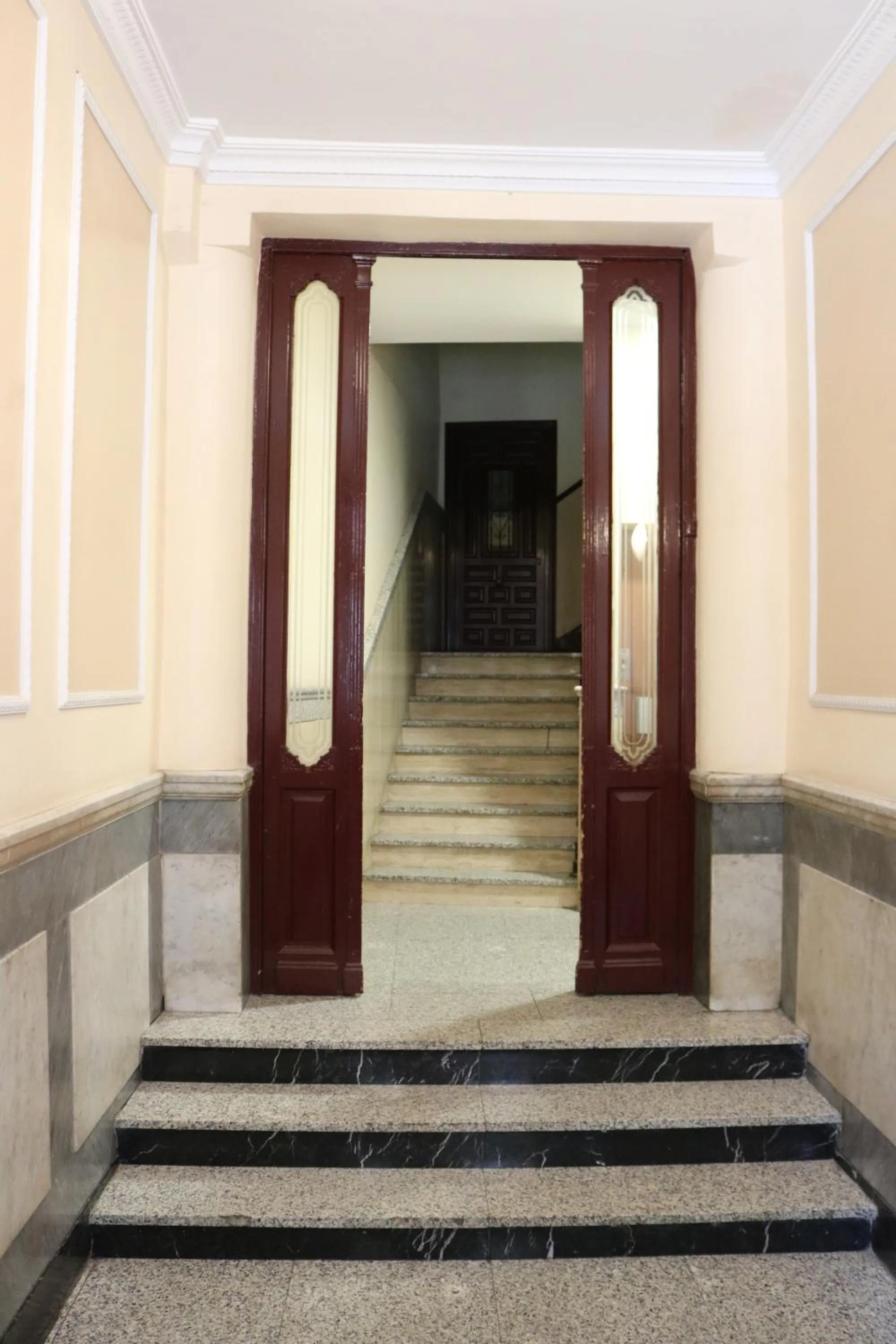 Property building in Hostal Abril Madrid