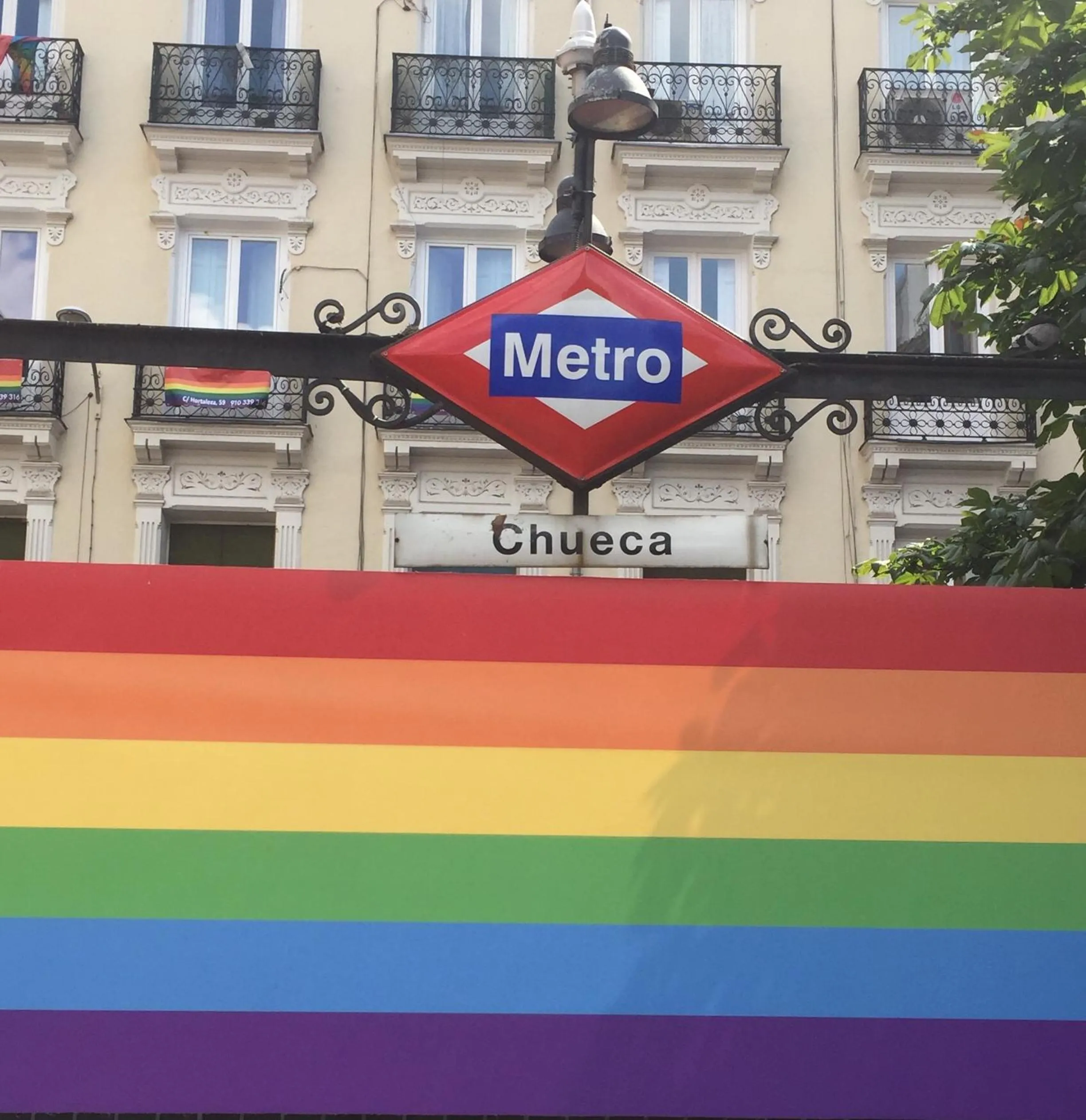 Area and facilities in Hostal Abril Madrid