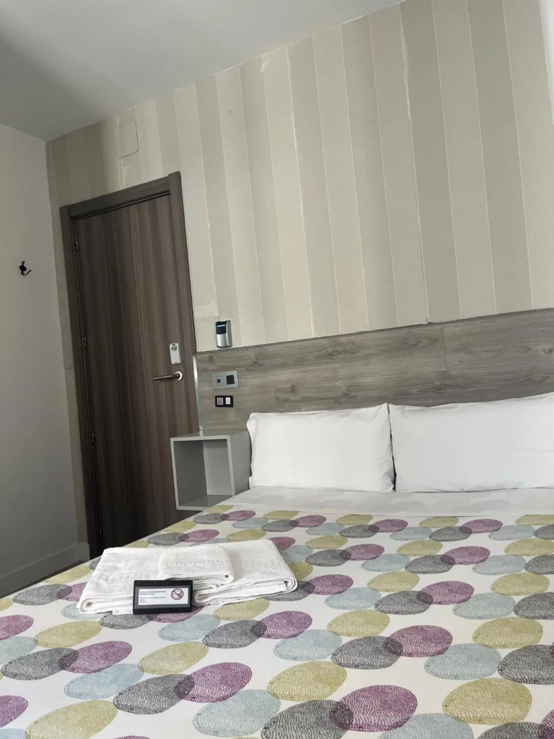 Bed in Hostal Abril Madrid