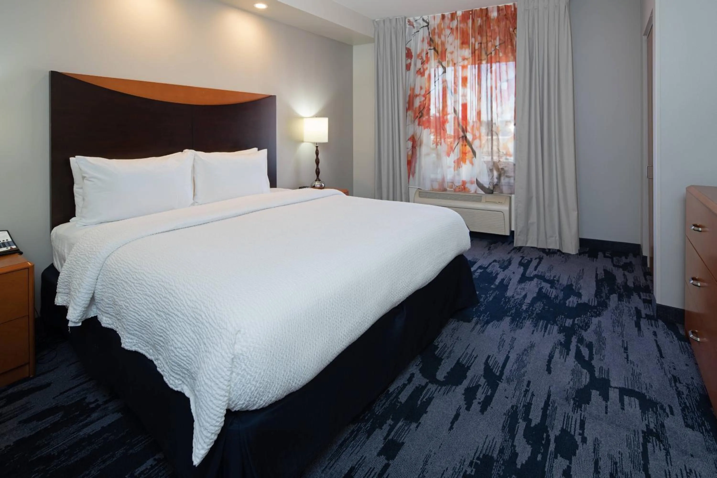 Bedroom, Bed in Fairfield Inn & Suites Seattle Bremerton