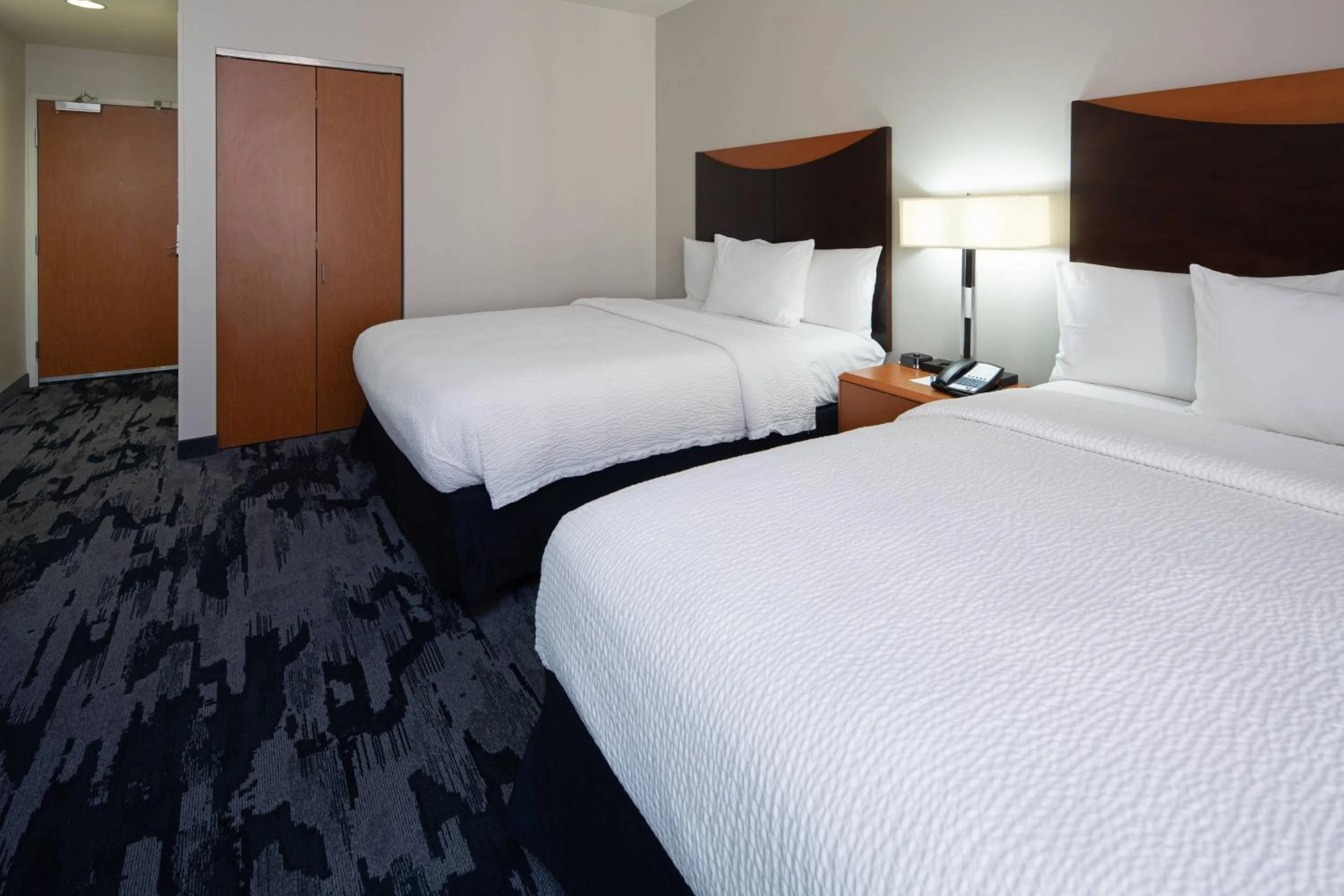 Photo of the whole room, Bed in Fairfield Inn & Suites Seattle Bremerton
