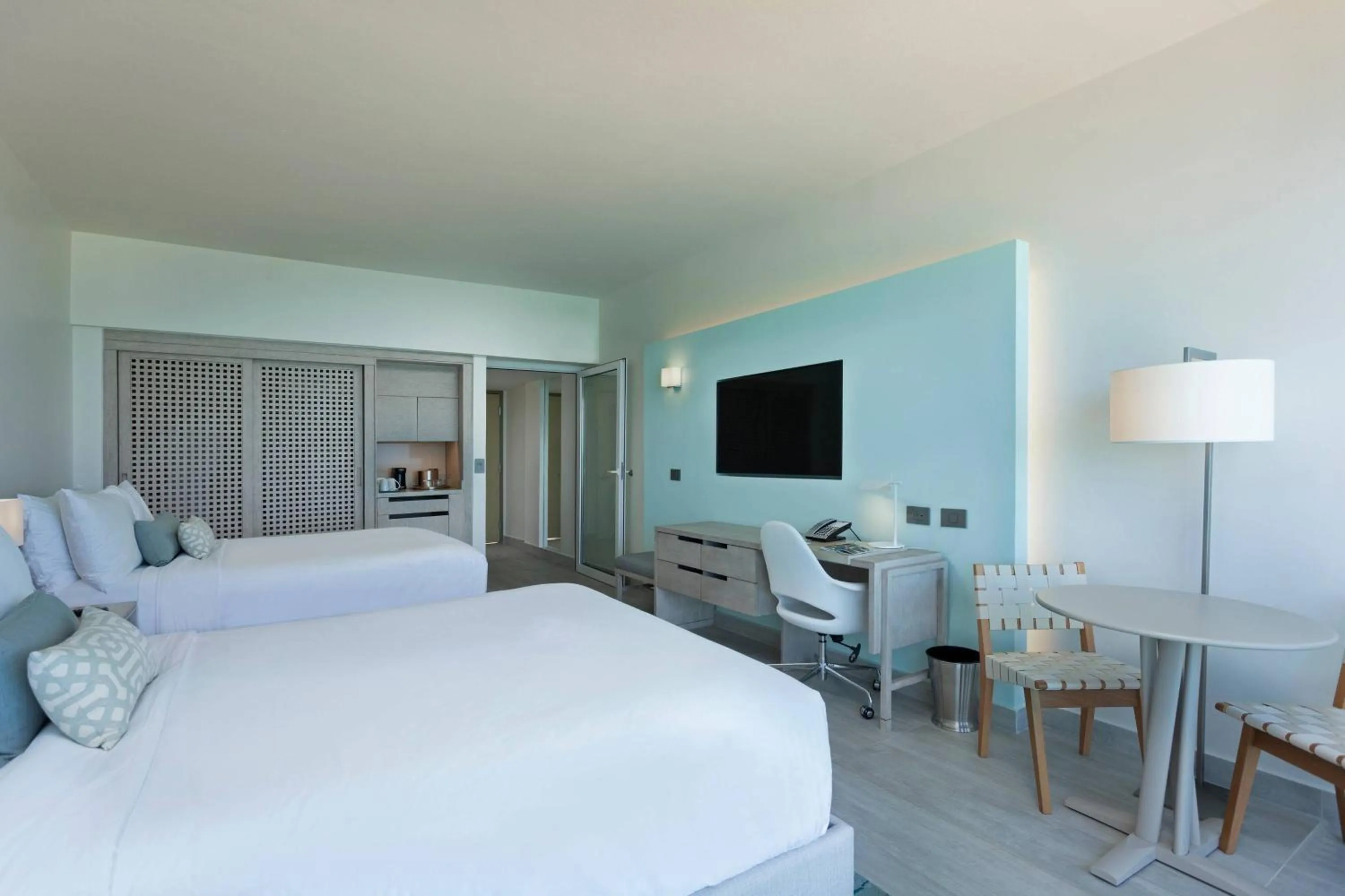 Resort View Room, 1 Queen Bed in La Concha Resort, Puerto Rico, Autograph Collection