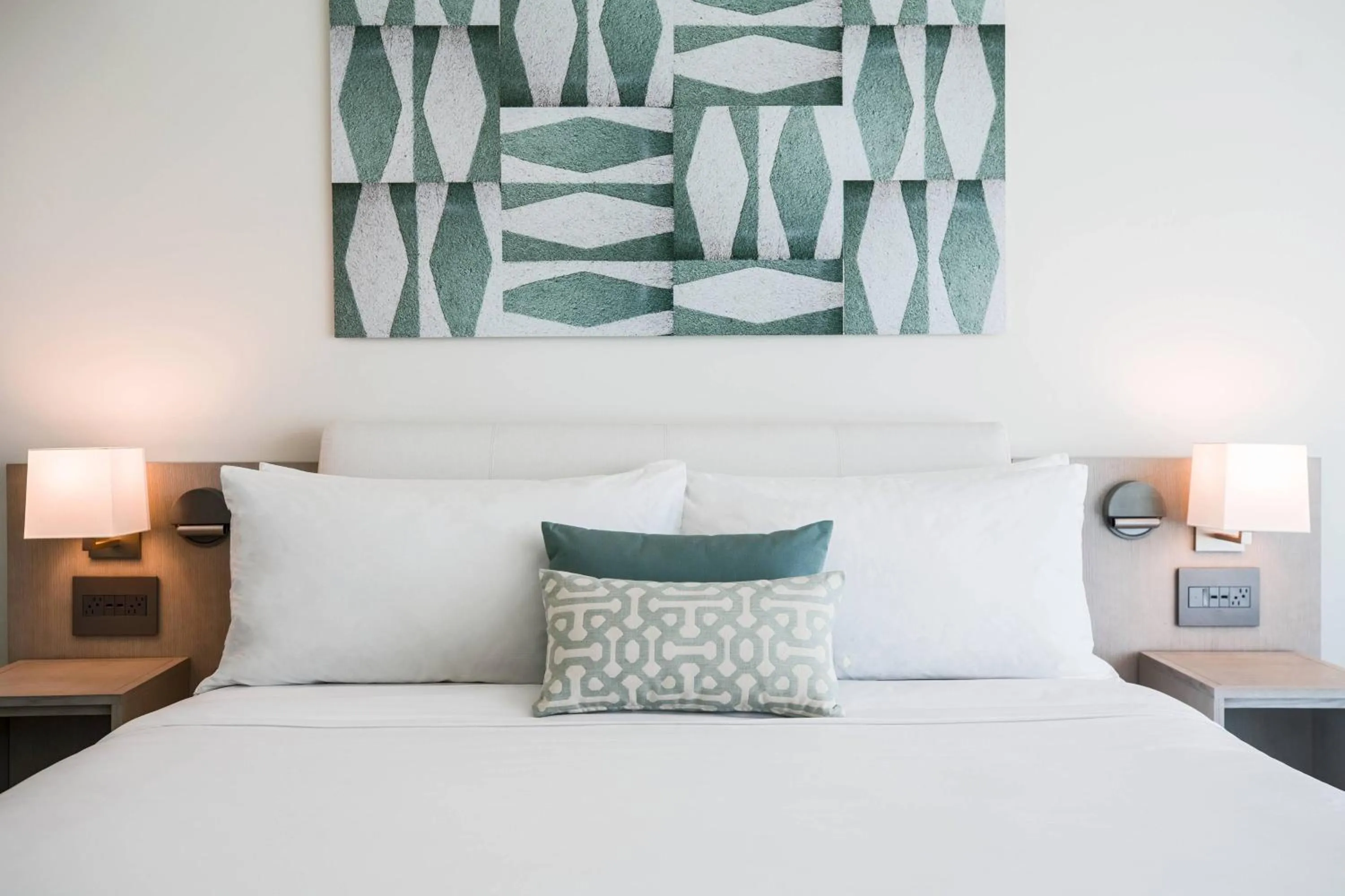 Partial Ocean View 1 Bedroom Suite, 1 King Bed, Balcony in La Concha Resort, Puerto Rico, Autograph Collection