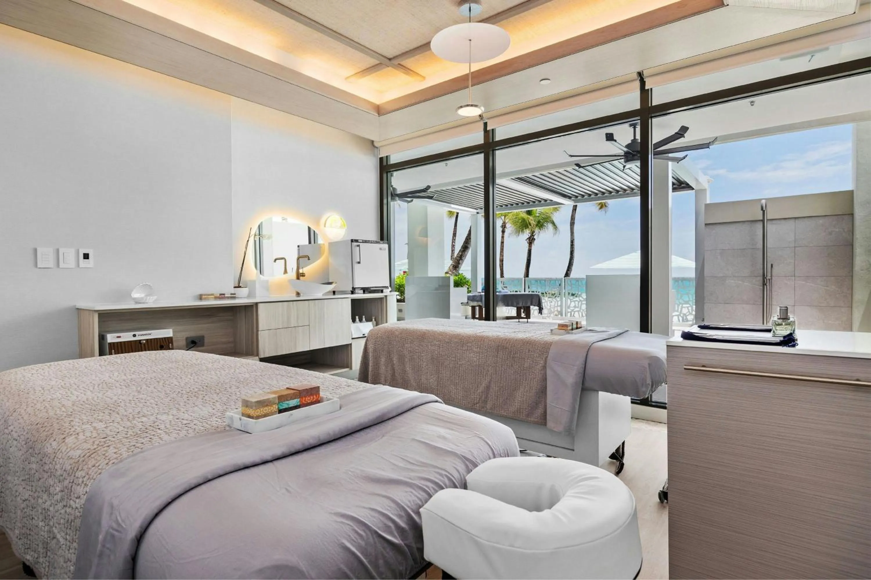 Spa and wellness centre/facilities, Bed in La Concha Resort, Puerto Rico, Autograph Collection