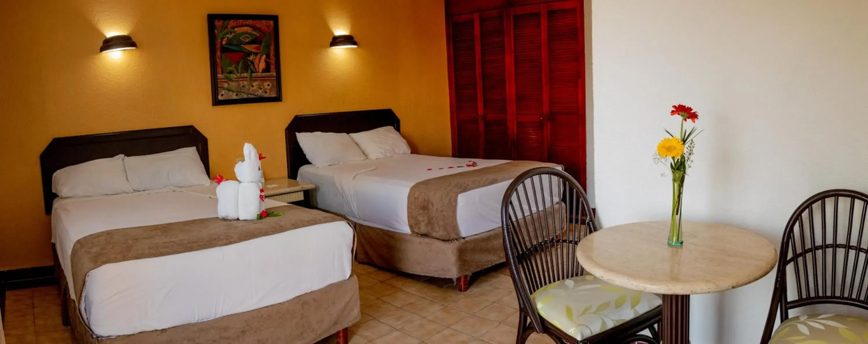 Bed in Qualton Club Ixtapa All Inclusive Bed in Qualton Club Ixtapa All Inclusive