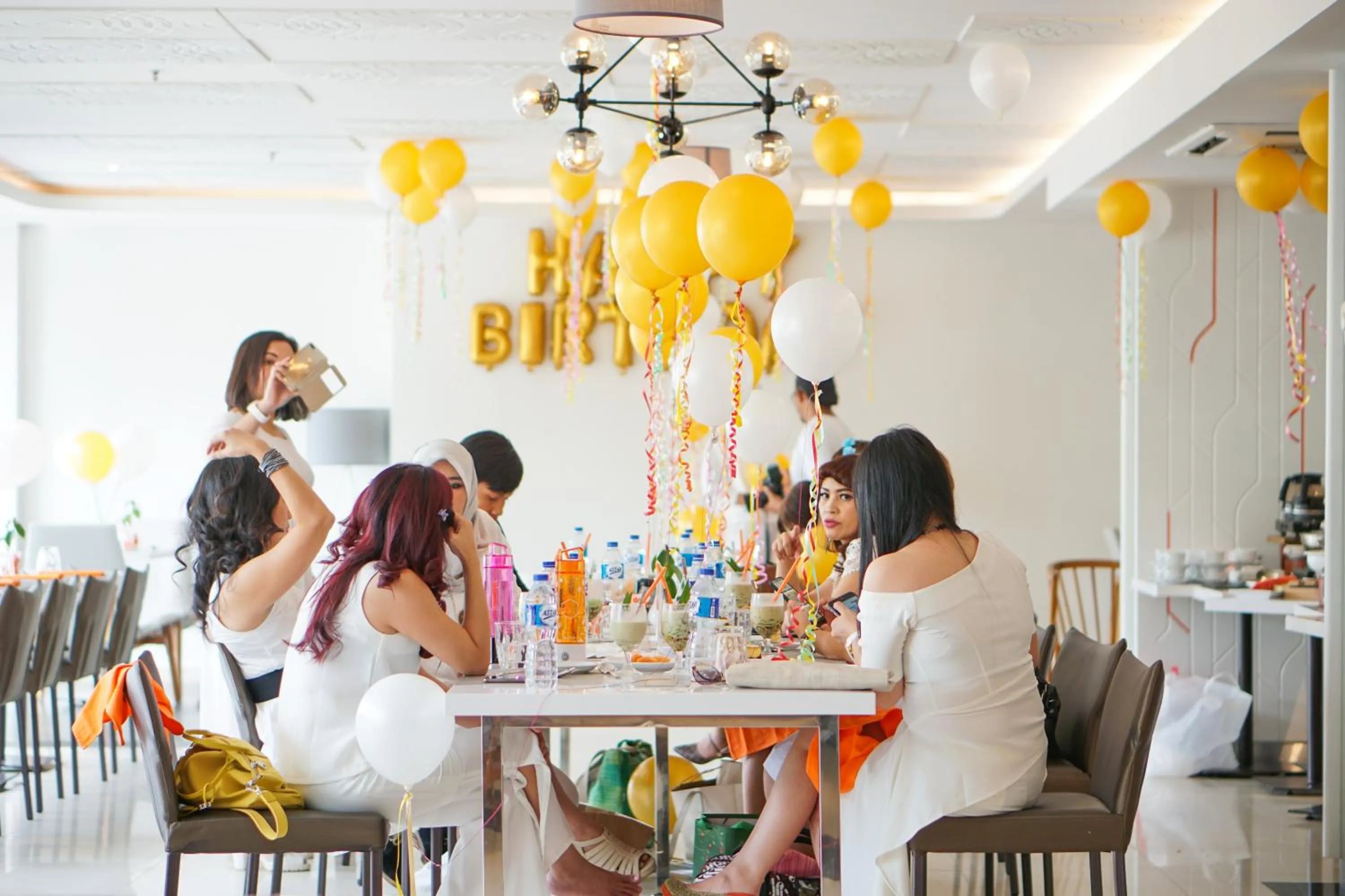 Restaurant/places to eat in HARRIS Resort Batam Waterfront