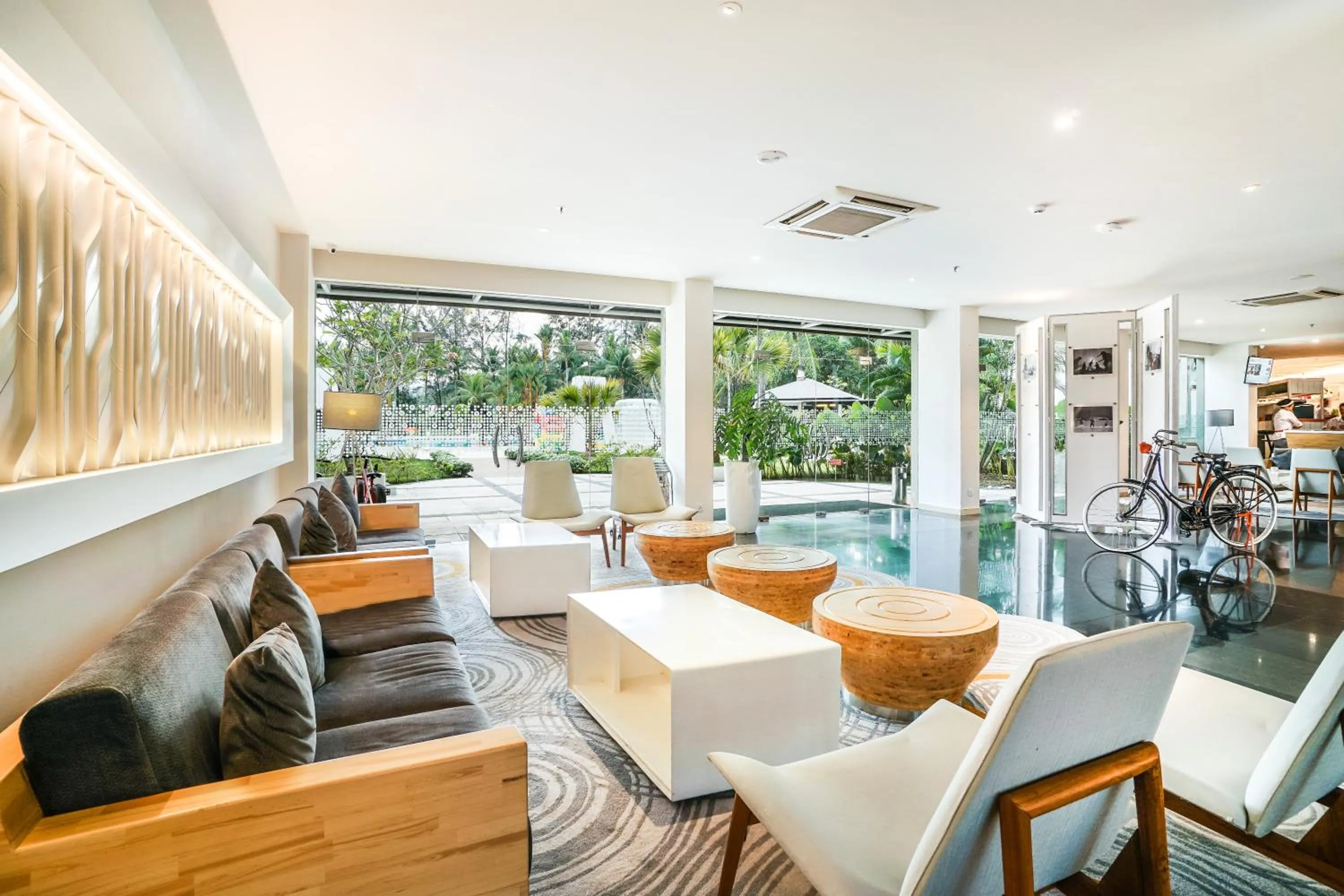 Restaurant/places to eat in HARRIS Resort Batam Waterfront