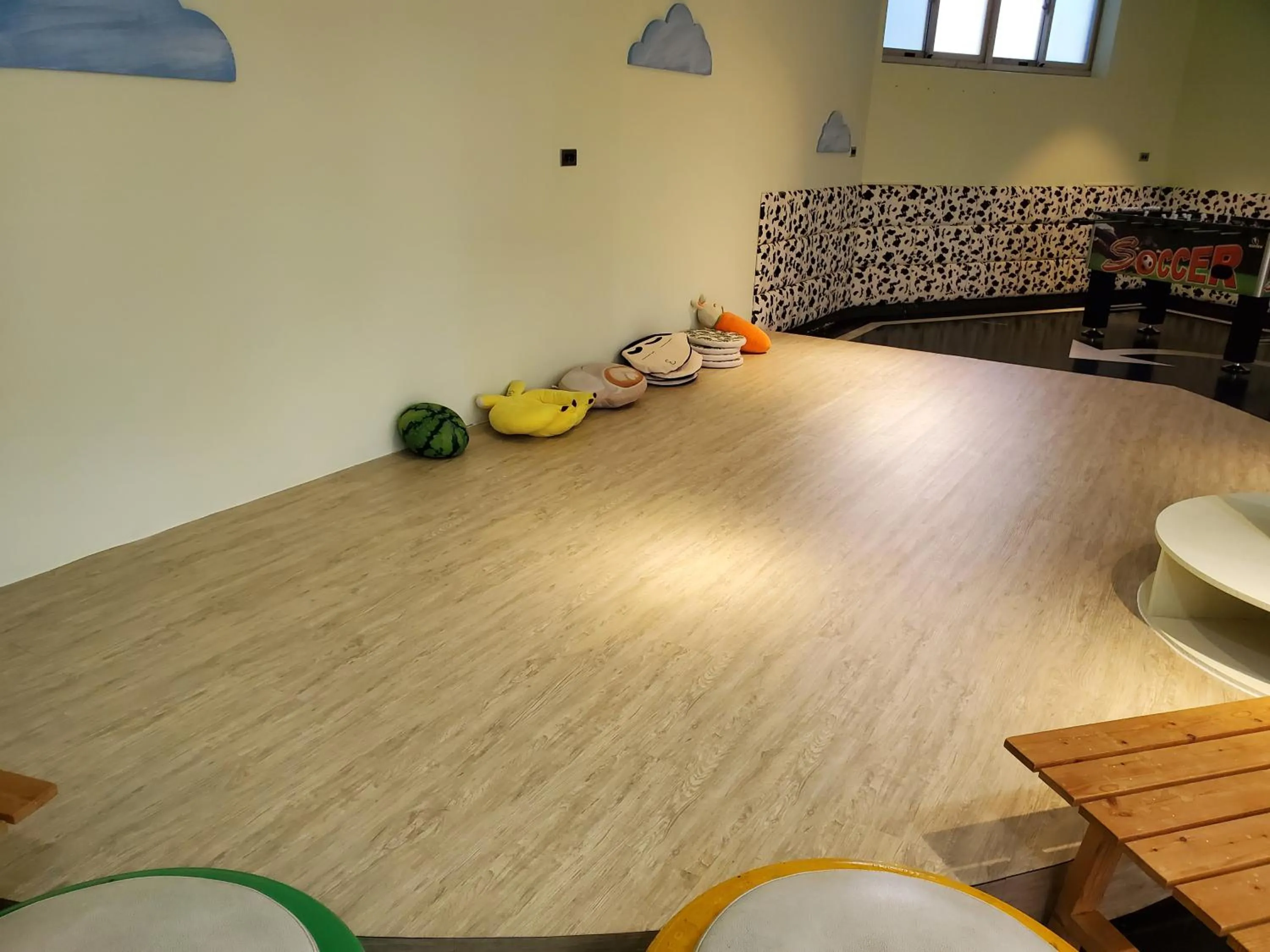 Game Room in Slow Wow Hot Spring Hotel