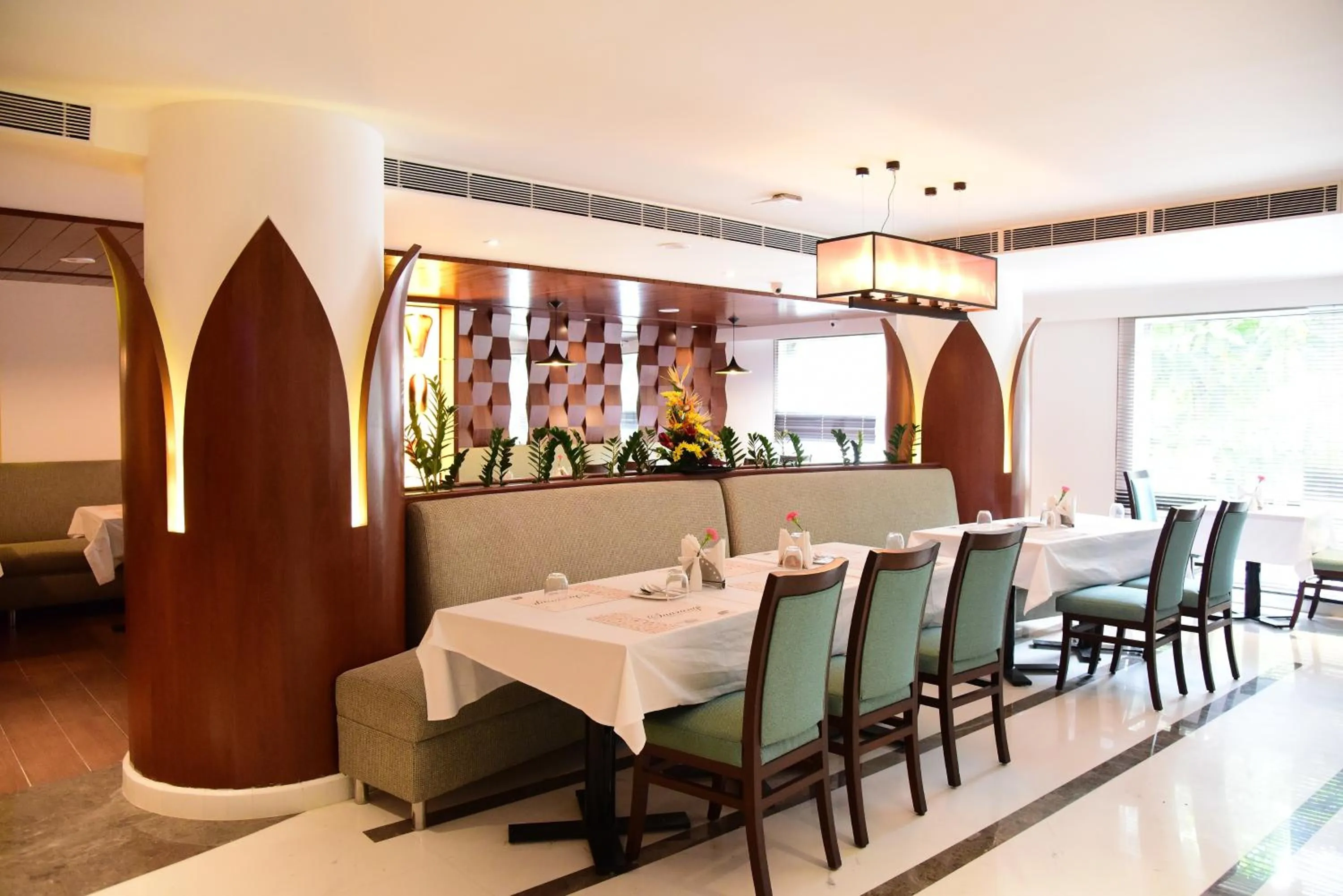 Restaurant/places to eat in The Royal Comfort