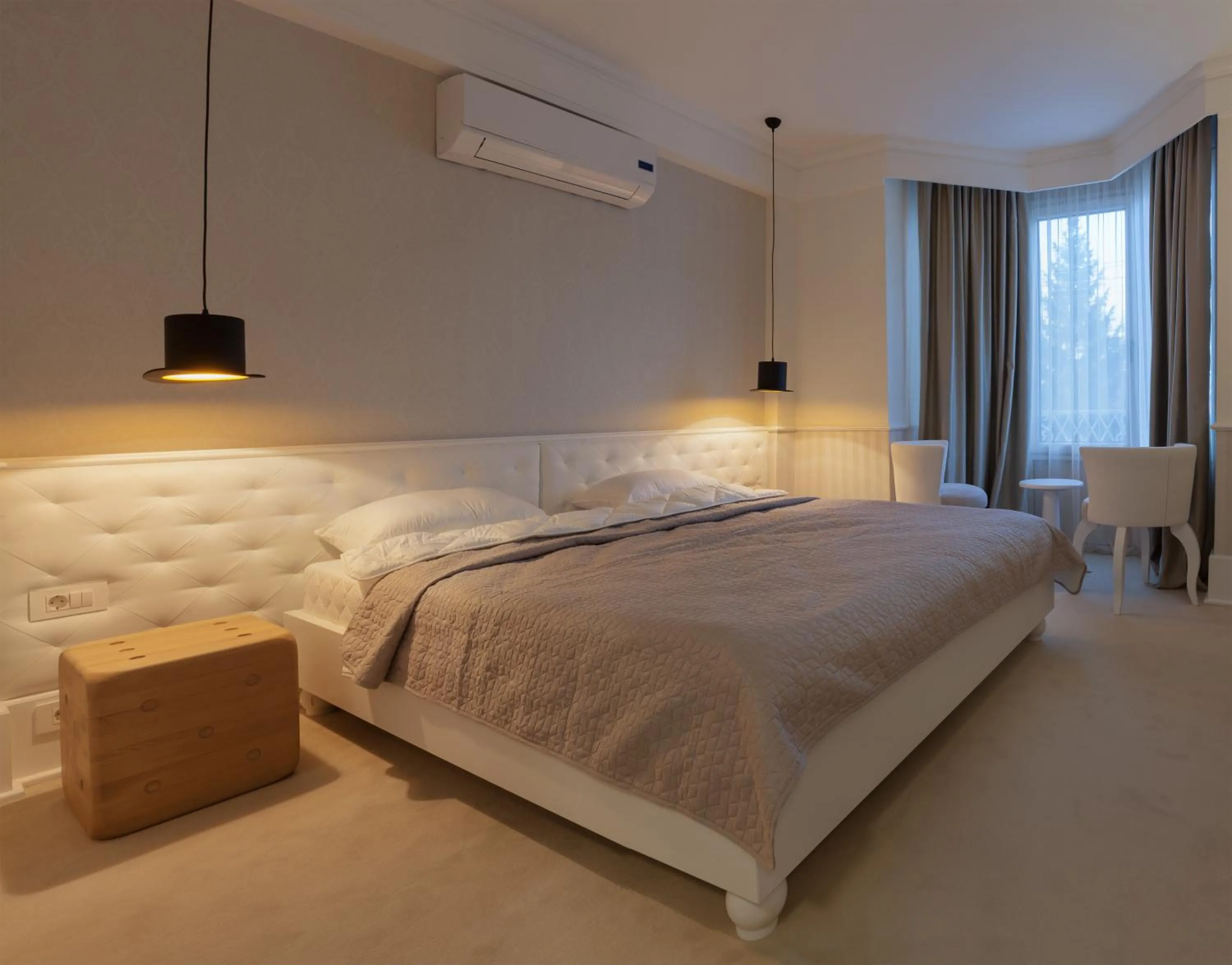Seating area, Bed in Castello Boutique Hotel
