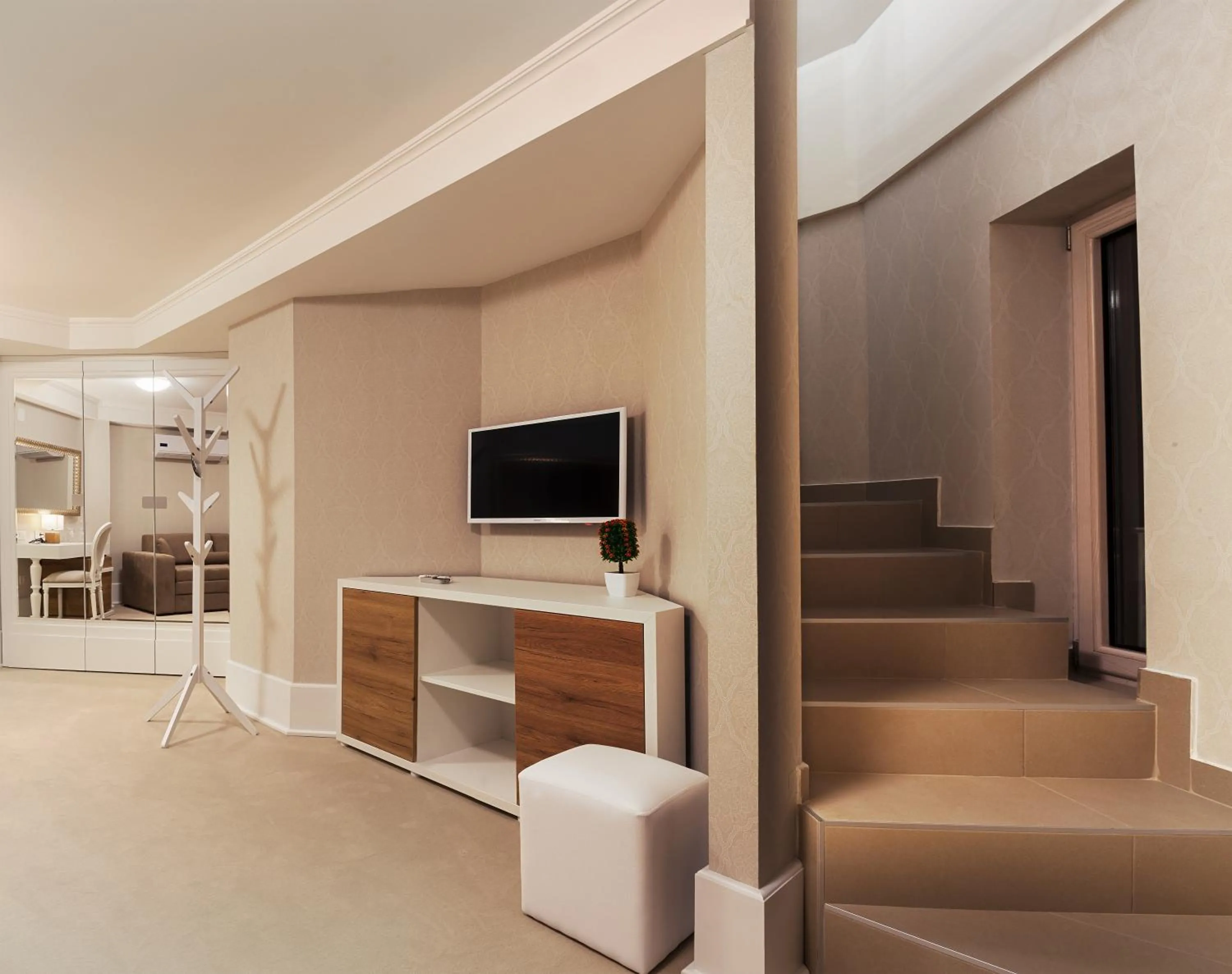 TV and multimedia in Castello Boutique Hotel