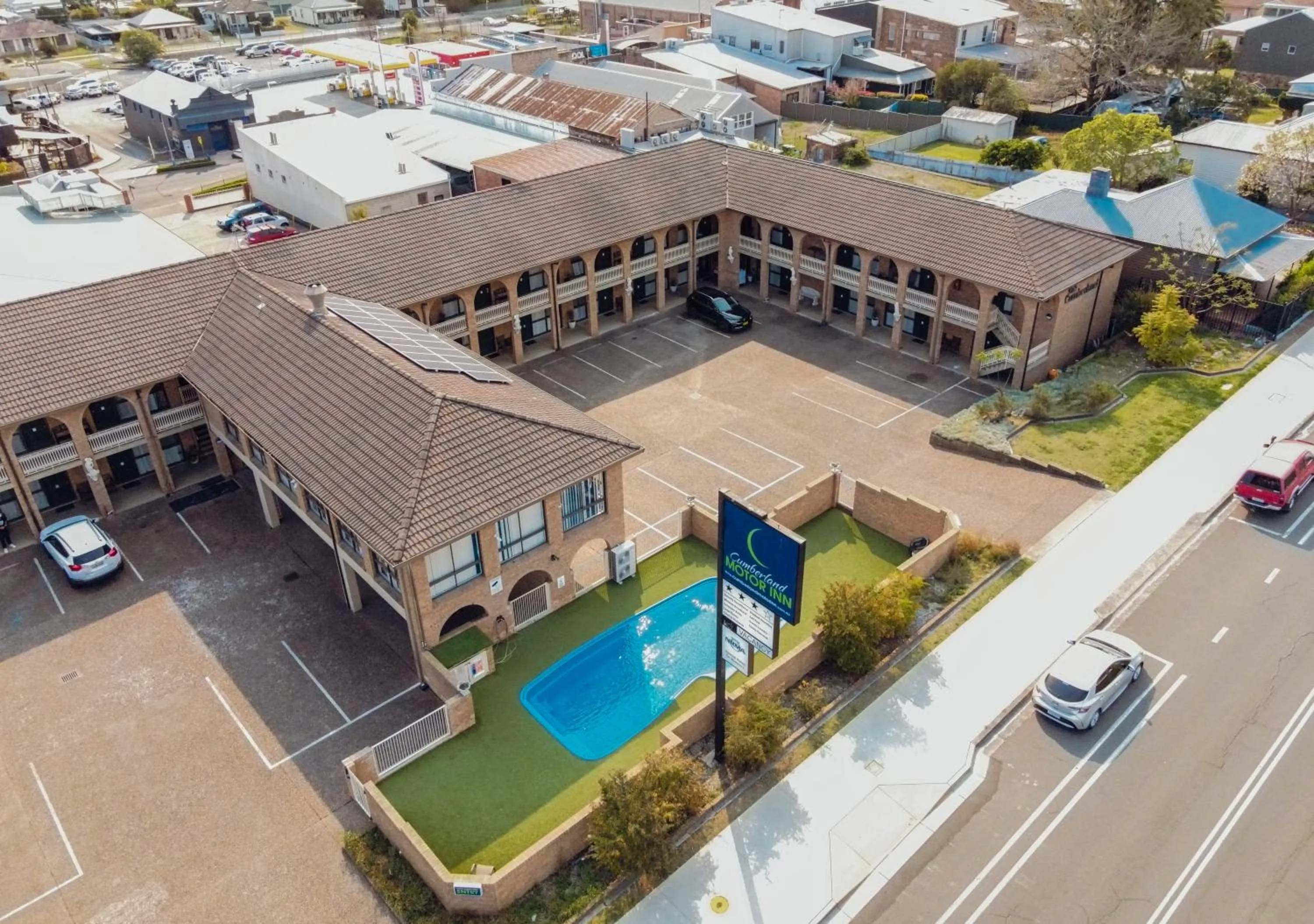 Property building in Cumberland Motor Inn