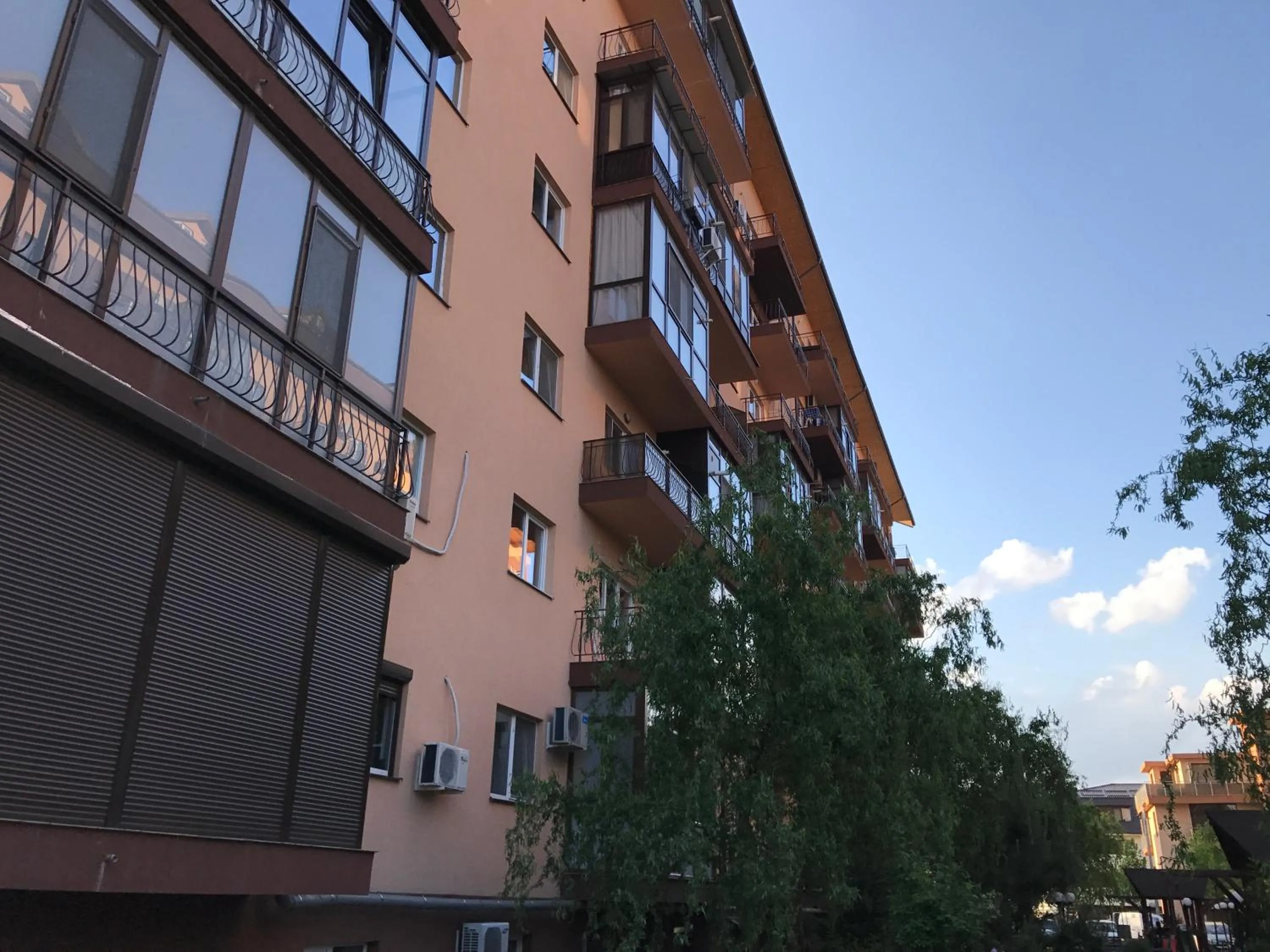 Property building in Studio Residence Militari