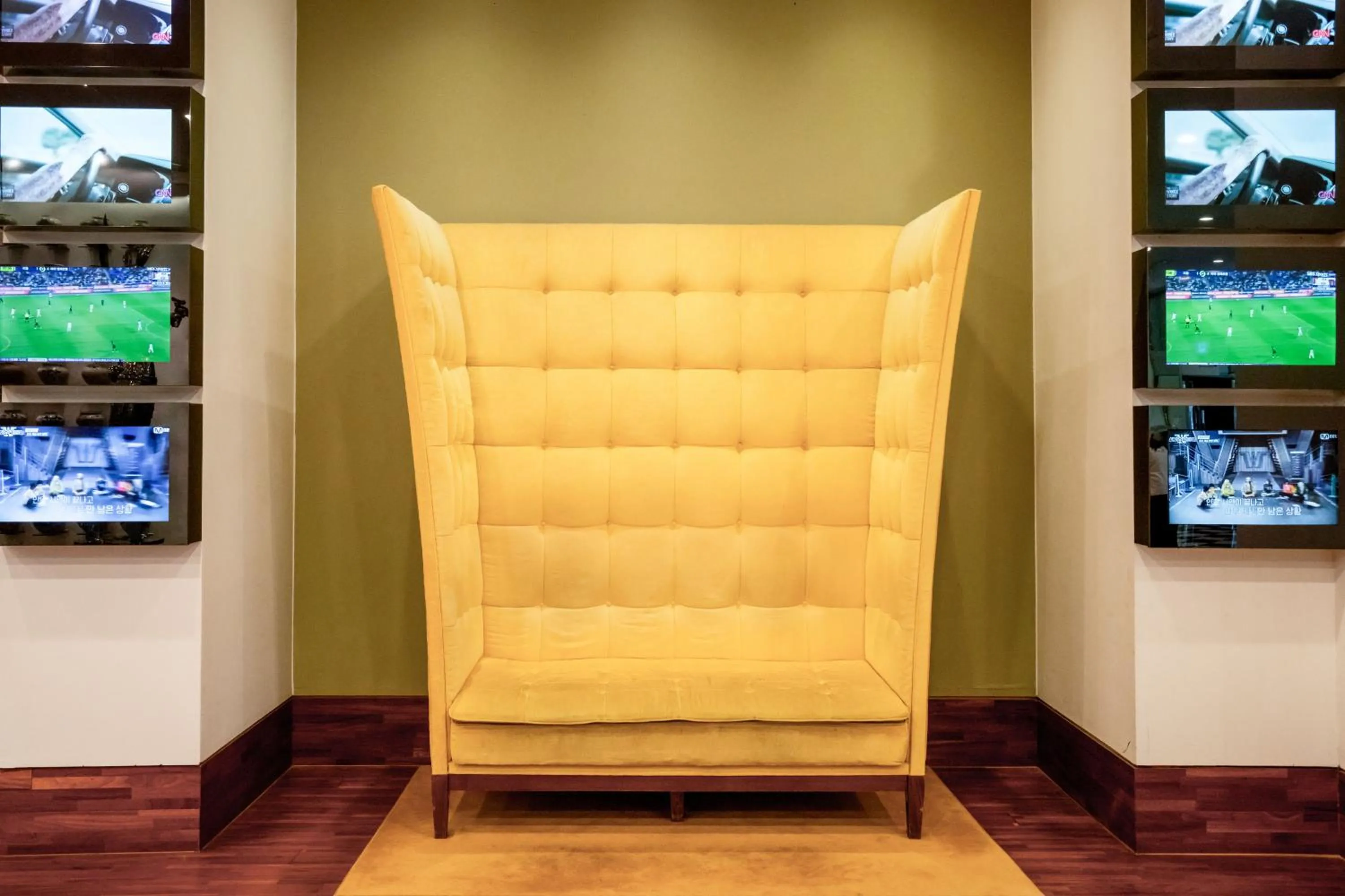 Lobby or reception in Imperial Palace Boutique Hotel Itaewon - Renovated in 2025