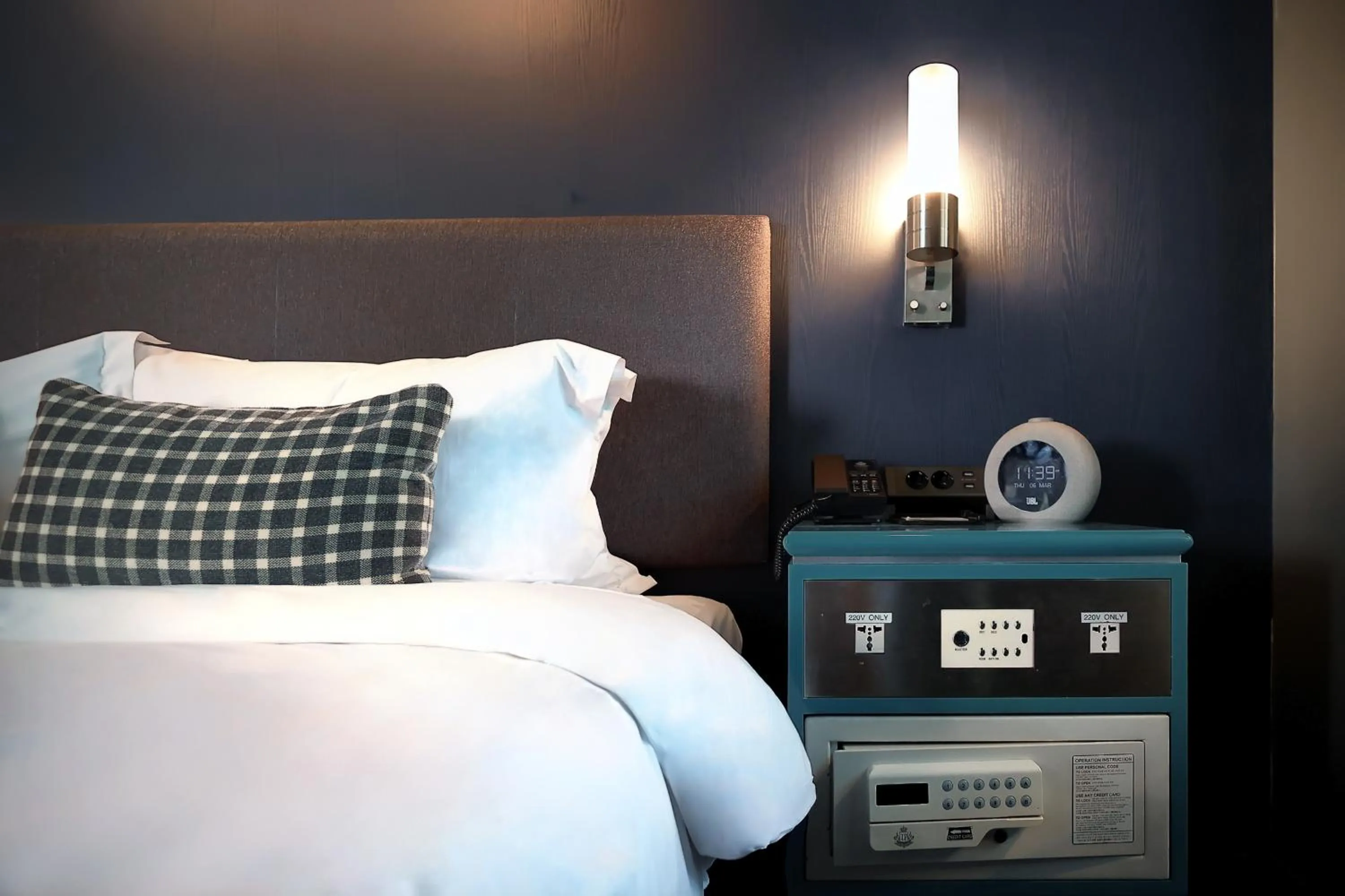 Decorative detail, Bed in Imperial Palace Boutique Hotel Itaewon - Renovated in 2025
