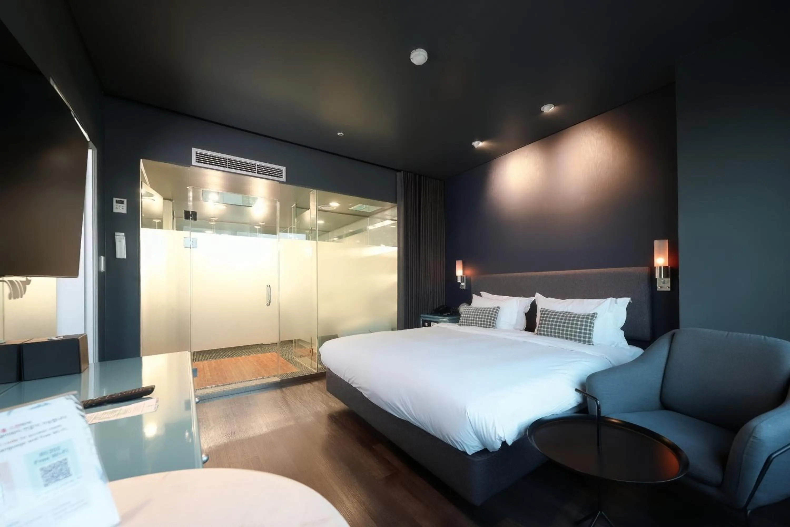 Bed in Imperial Palace Boutique Hotel Itaewon - Renovated in 2025