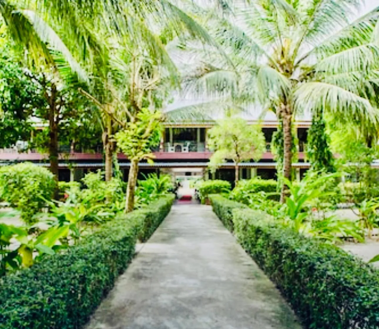 Garden in Da Kanda Villa Beach Resort
