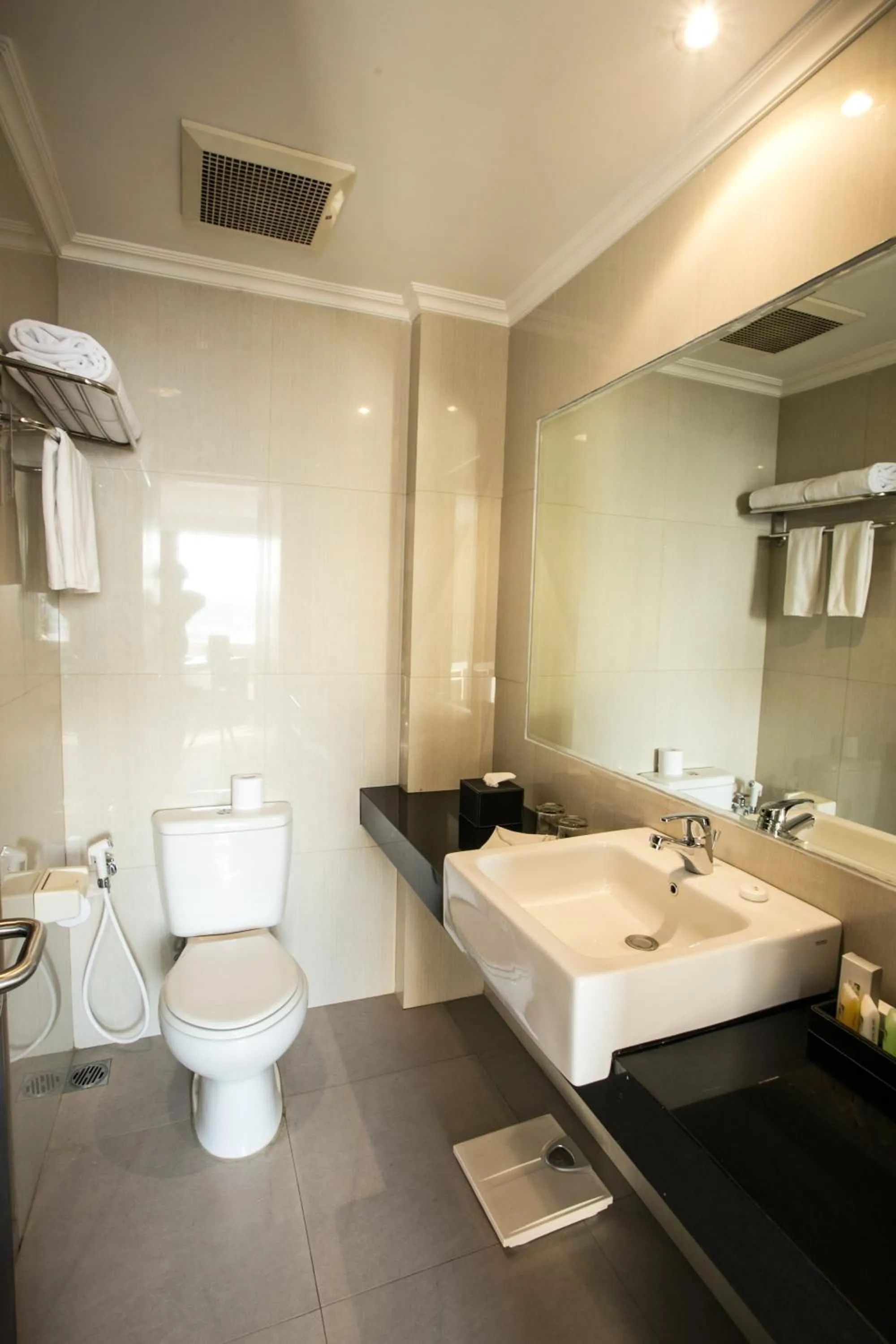 Bathroom in Swiss-Belhotel Borneo Samarinda