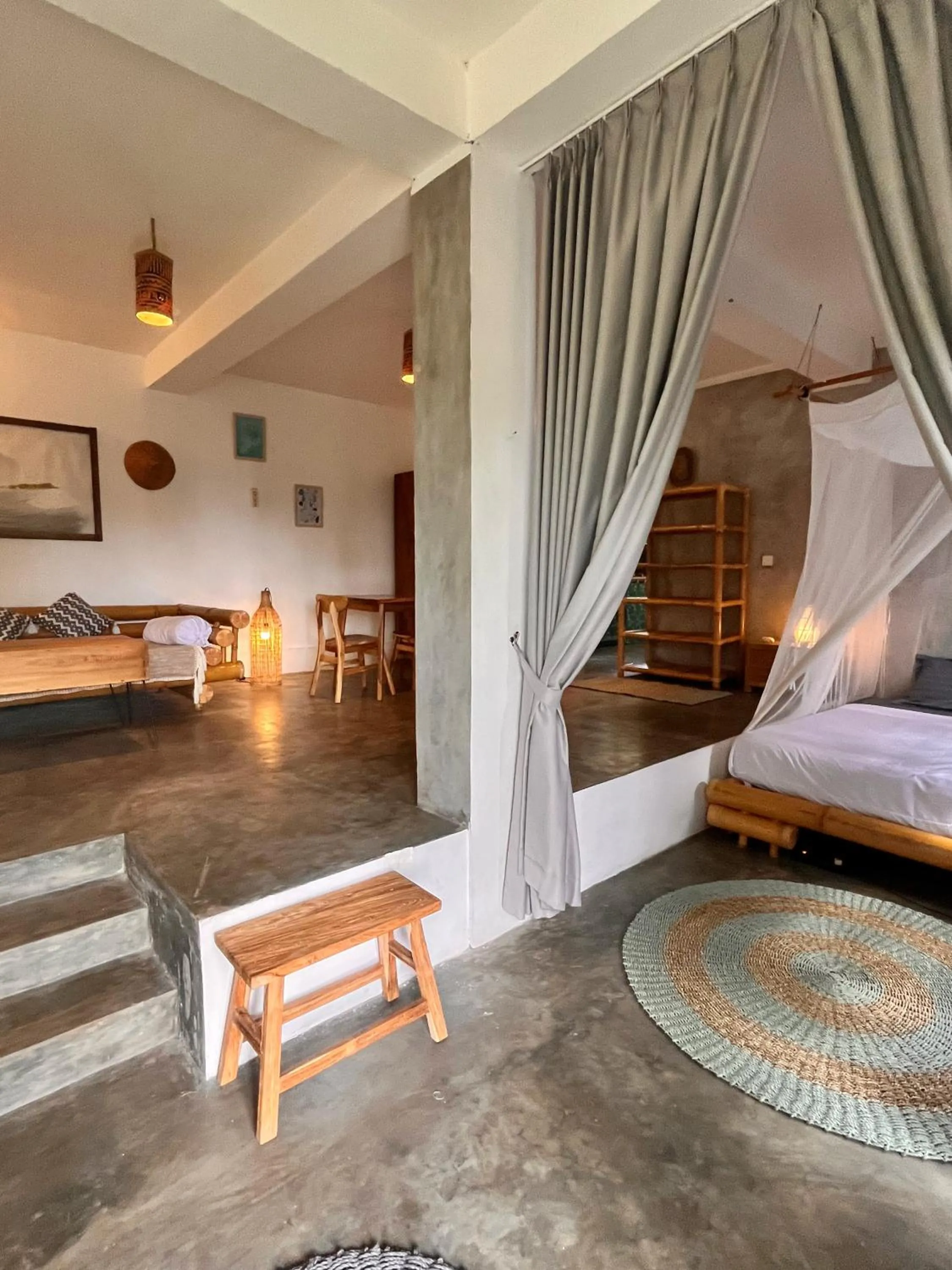 Photo of the whole room, Bed in Vertical House Bali