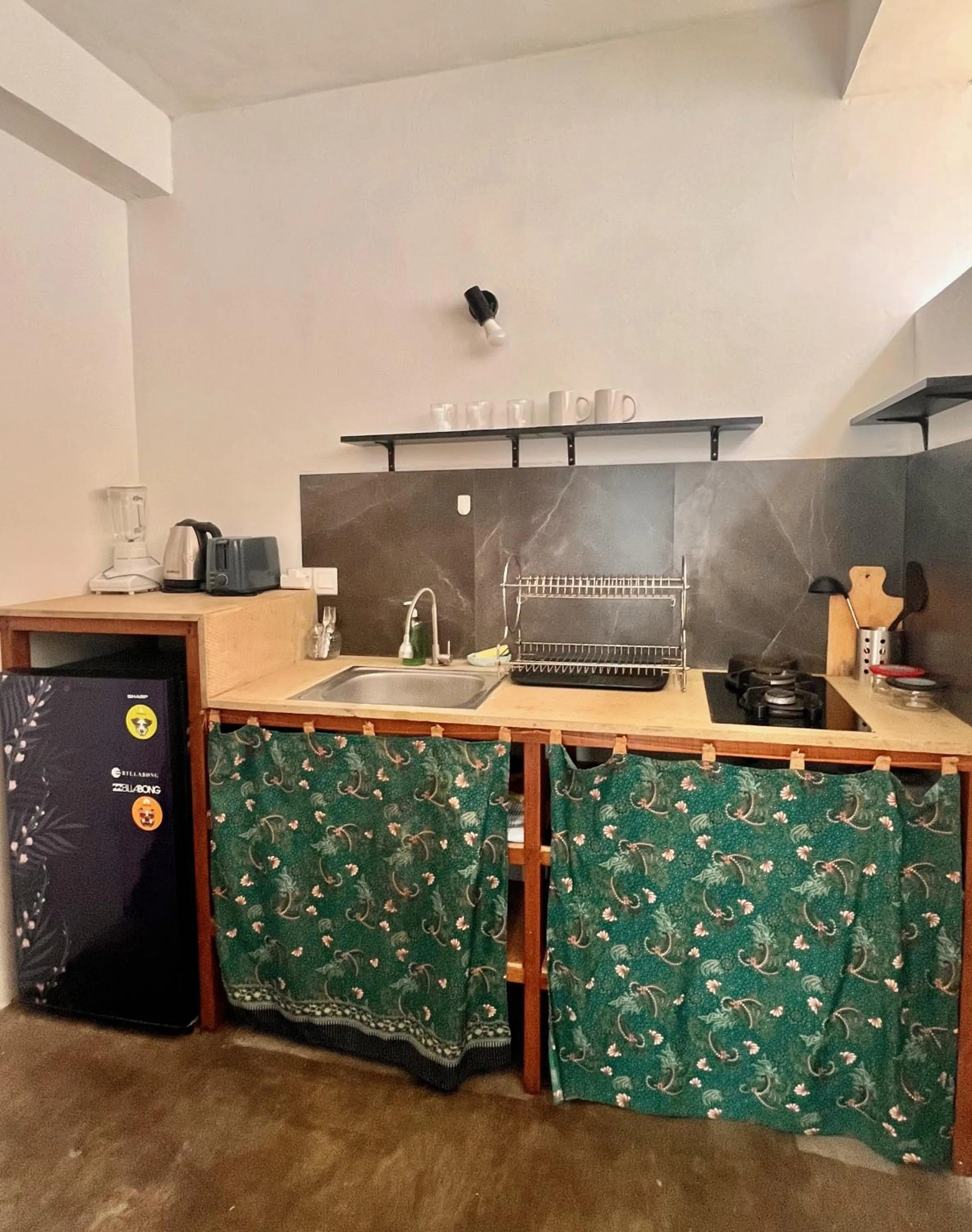 Kitchen or kitchenette in Vertical House Bali