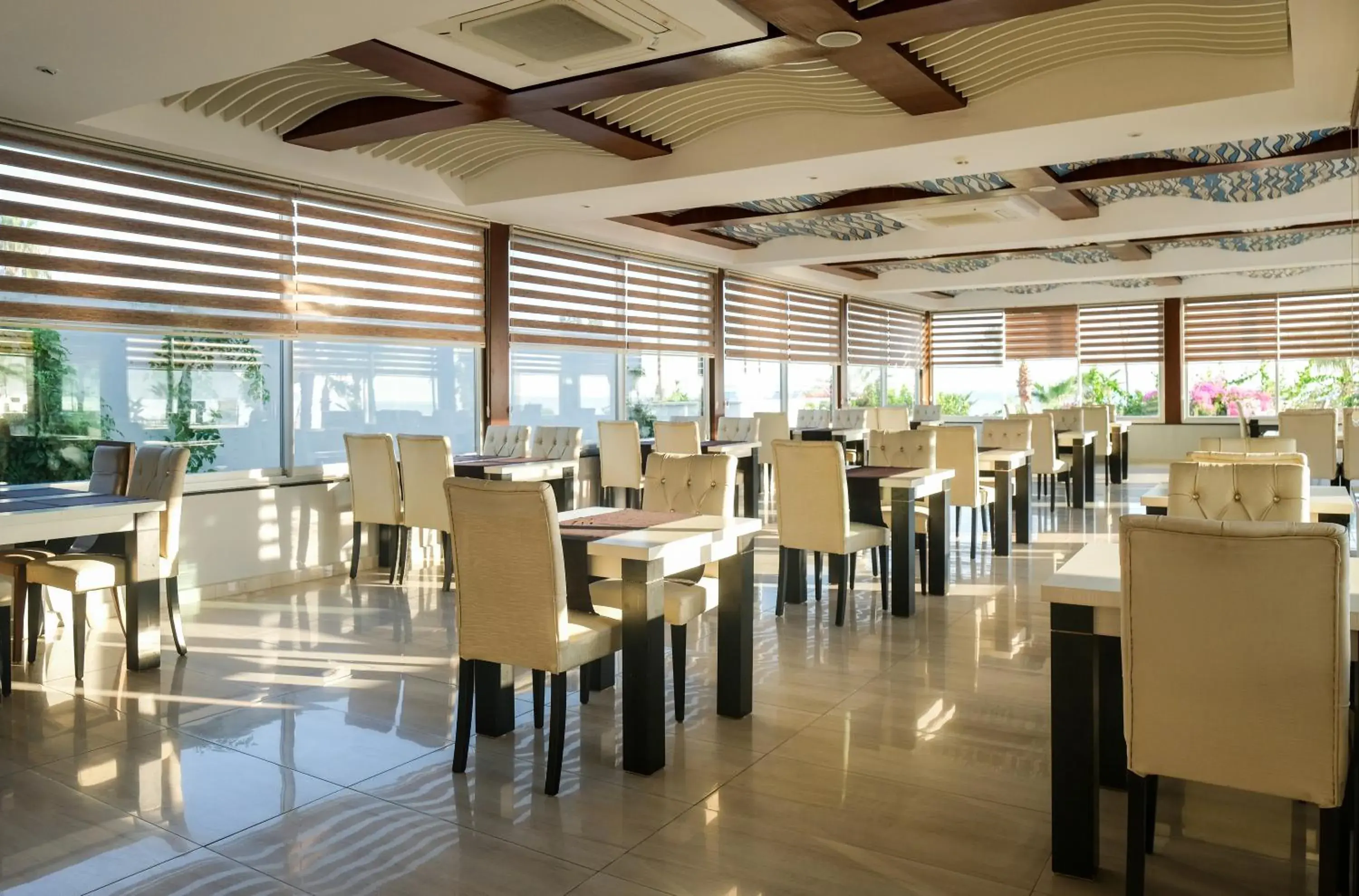 Restaurant/Places to Eat in KAILA BEACH HOTEL All Inclusive