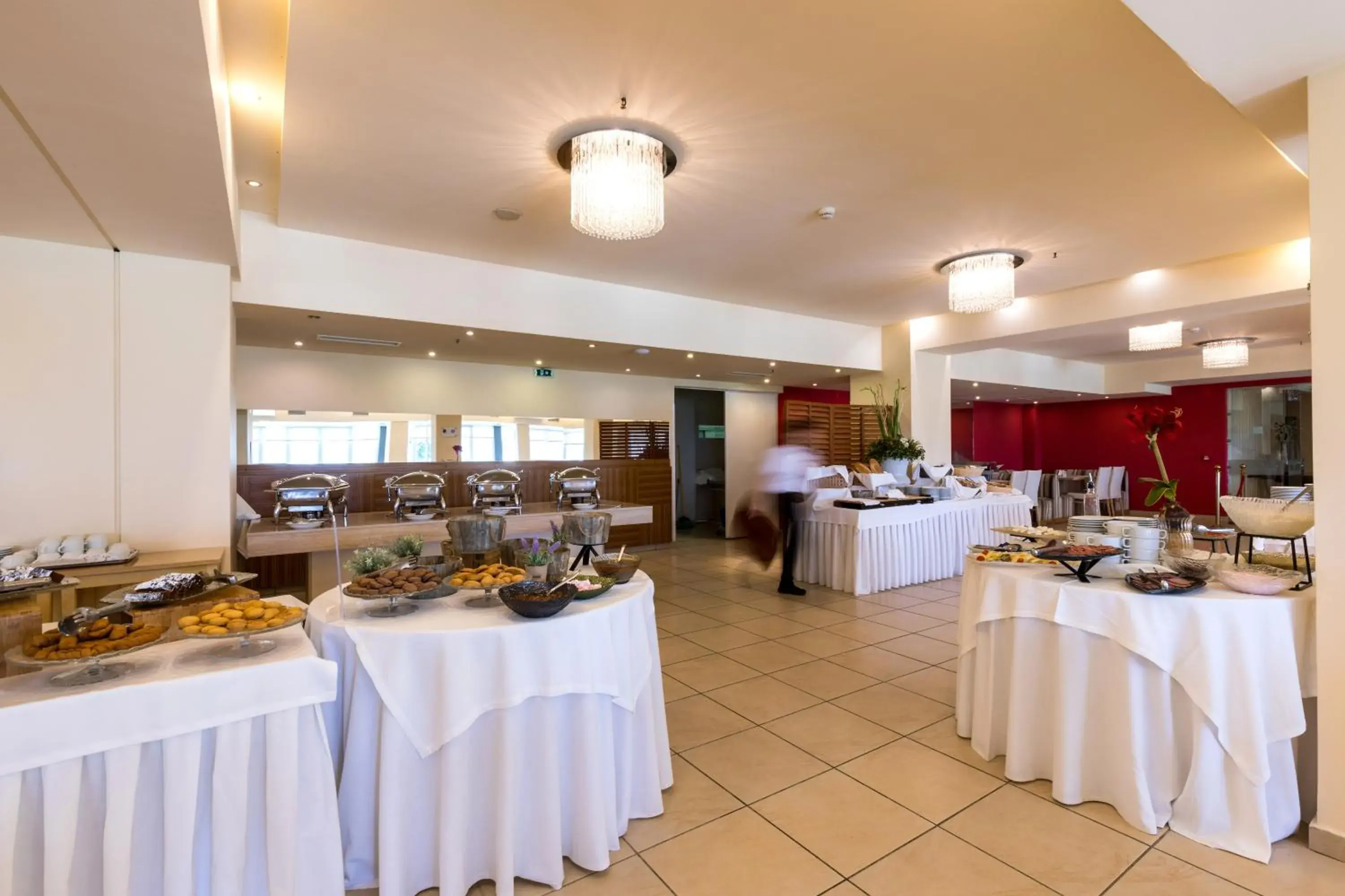 Restaurant/places to eat in Ariti Grand Hotel Restaurant/places to eat in Ariti Grand Hotel