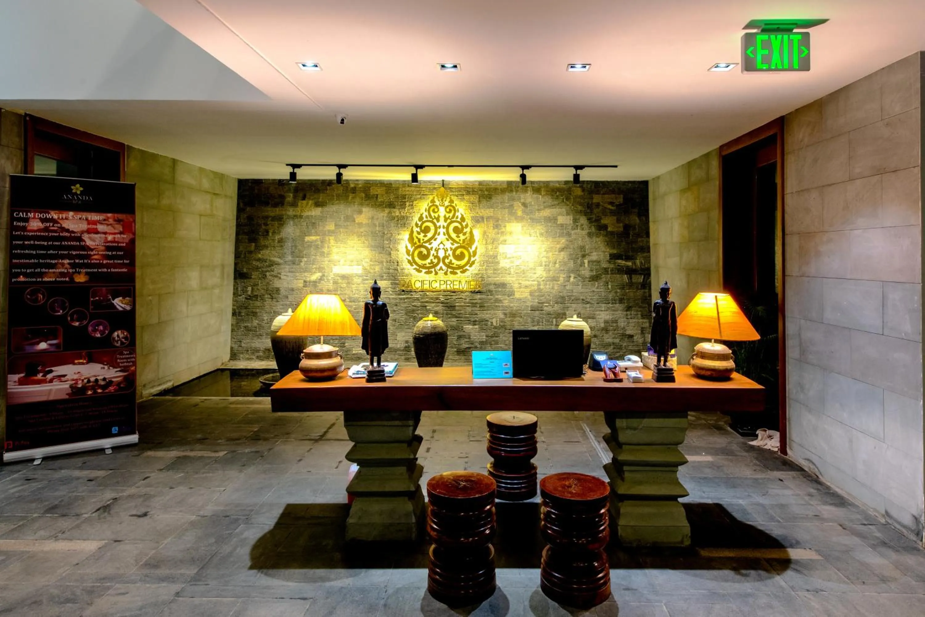 Seating area in Pacific Hotel & Spa