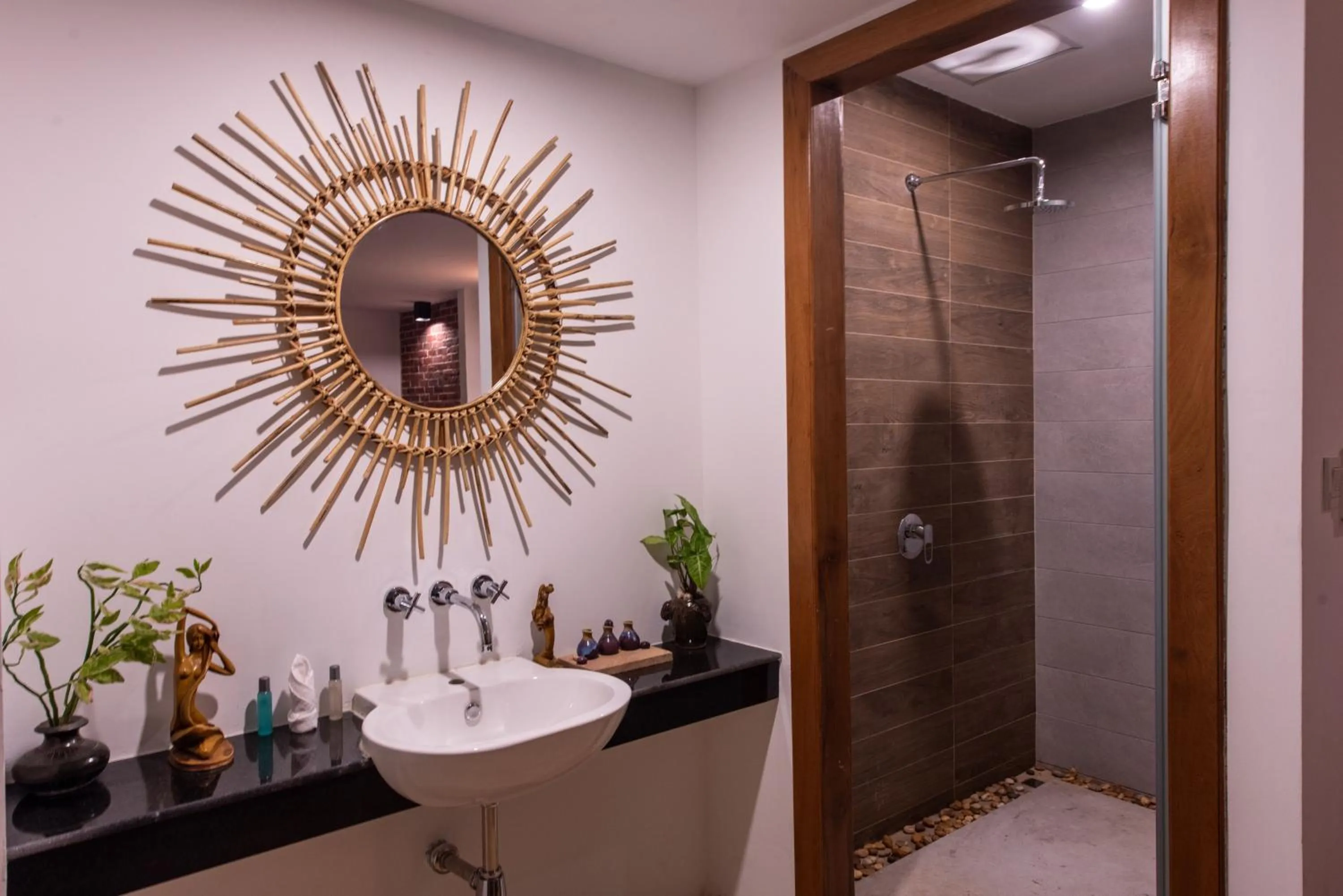 Massage in Pacific Hotel & Spa