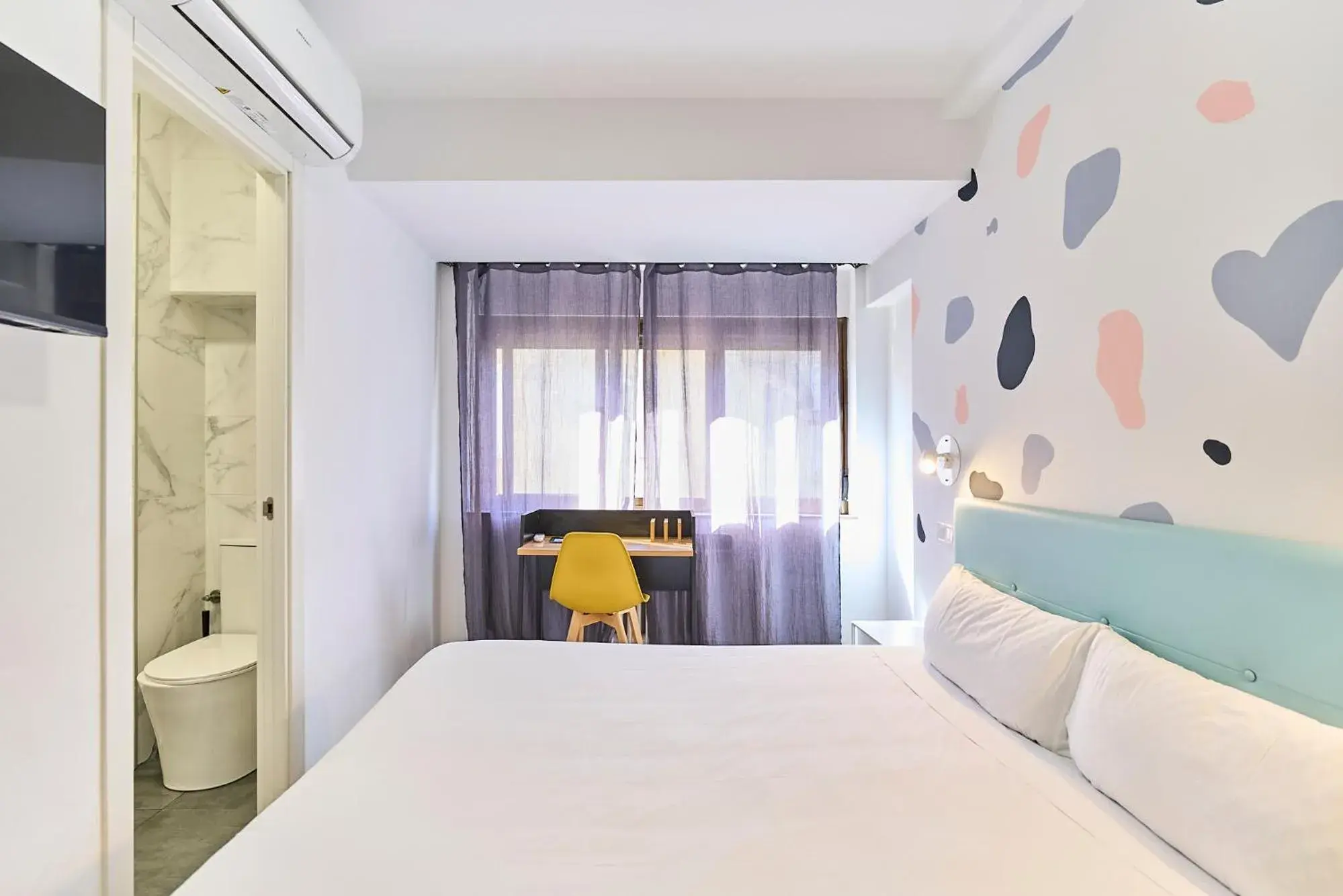 Double Room in Hostal Carmen by gaiarooms Double Room in Hostal Carmen by gaiarooms