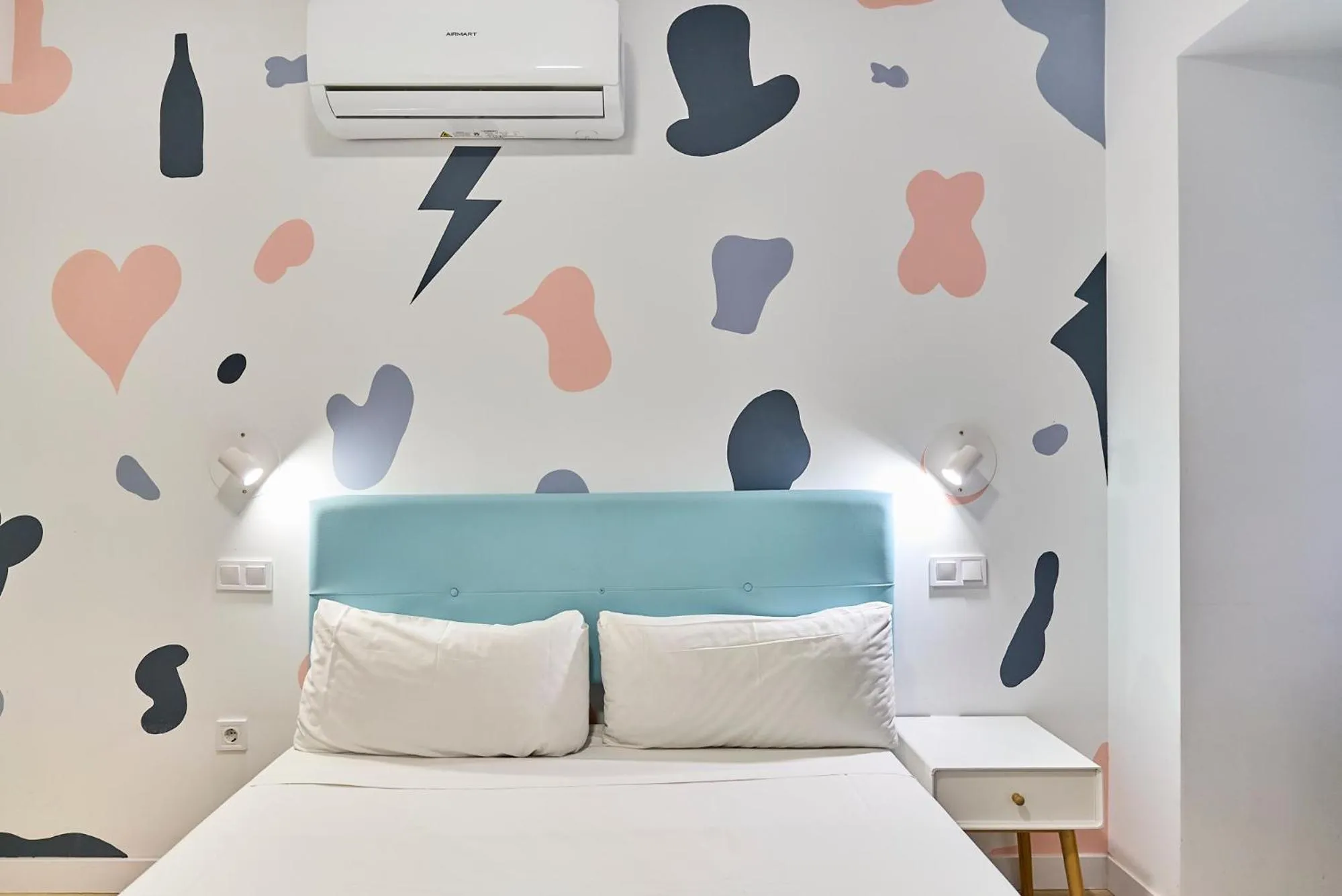 Bed in Hostal Carmen by gaiarooms