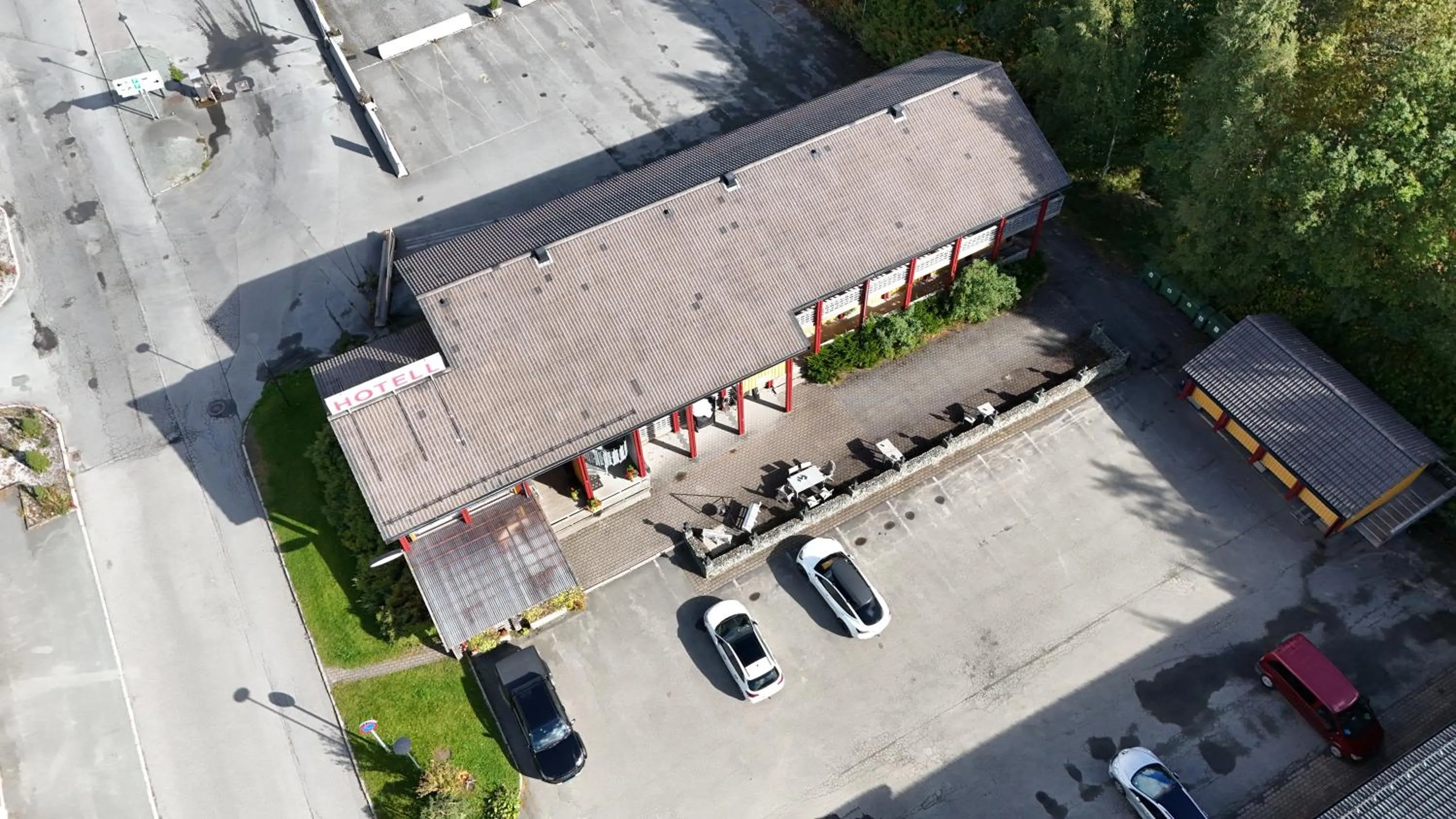 Property building in Sandmoen Bed & Breakfast, Free Parking