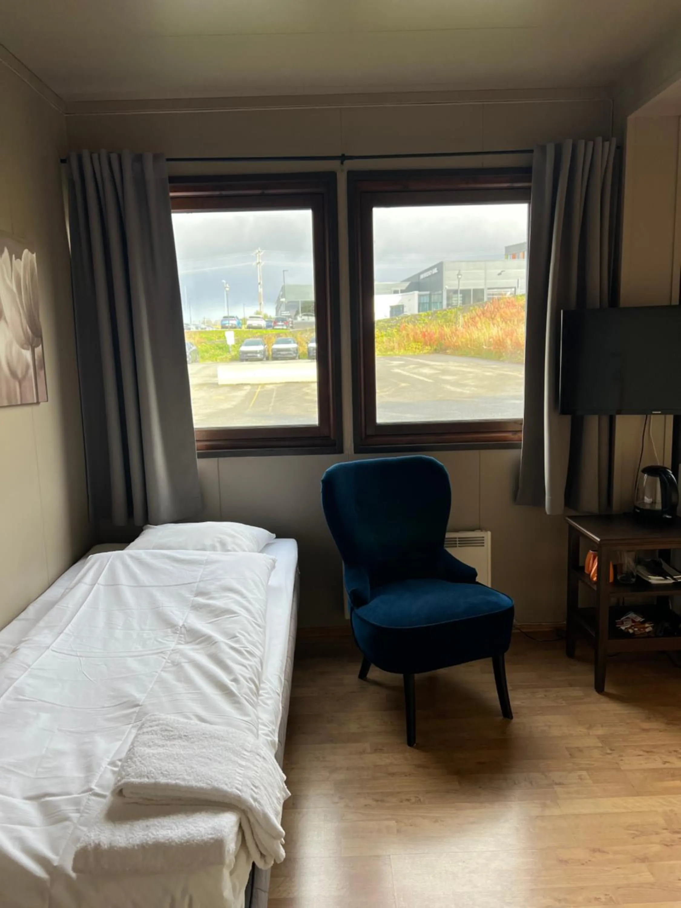 Coffee/tea facilities, Bed in Sandmoen Bed & Breakfast, Free Parking