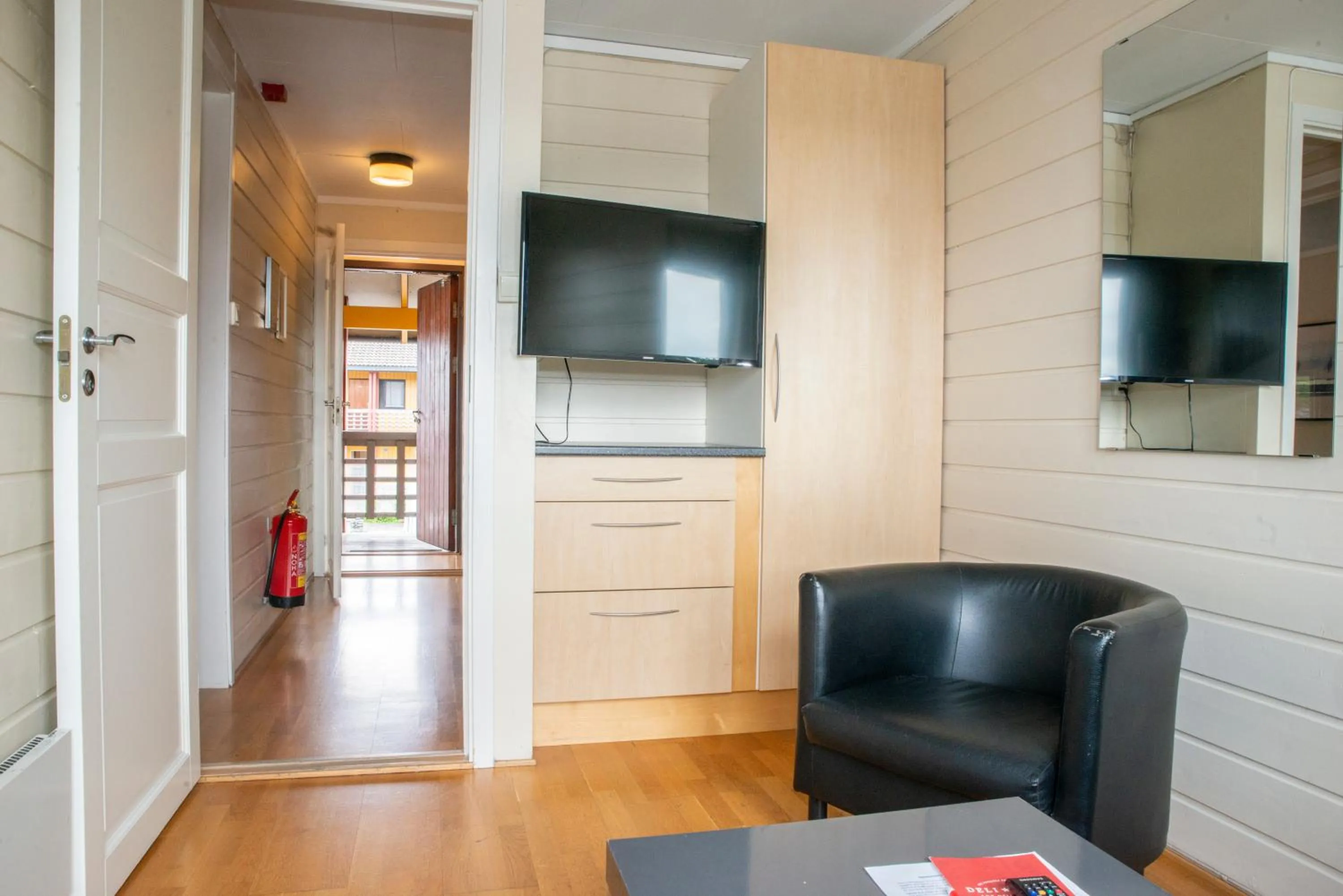 TV and multimedia in Sandmoen Bed & Breakfast, Free Parking