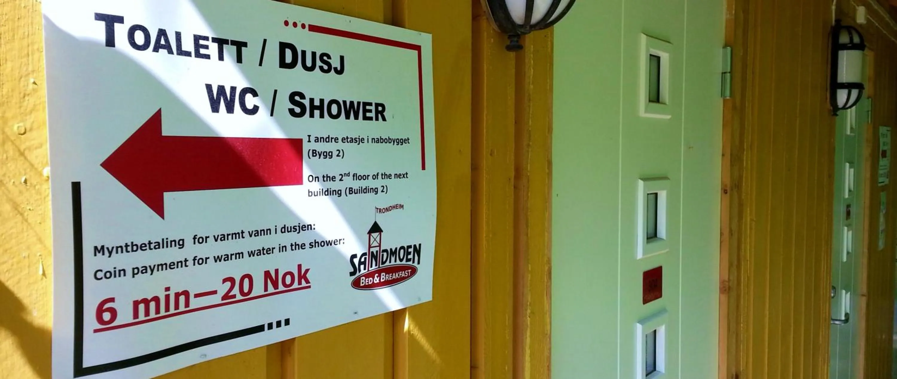 Shower in Sandmoen Bed & Breakfast, Free Parking