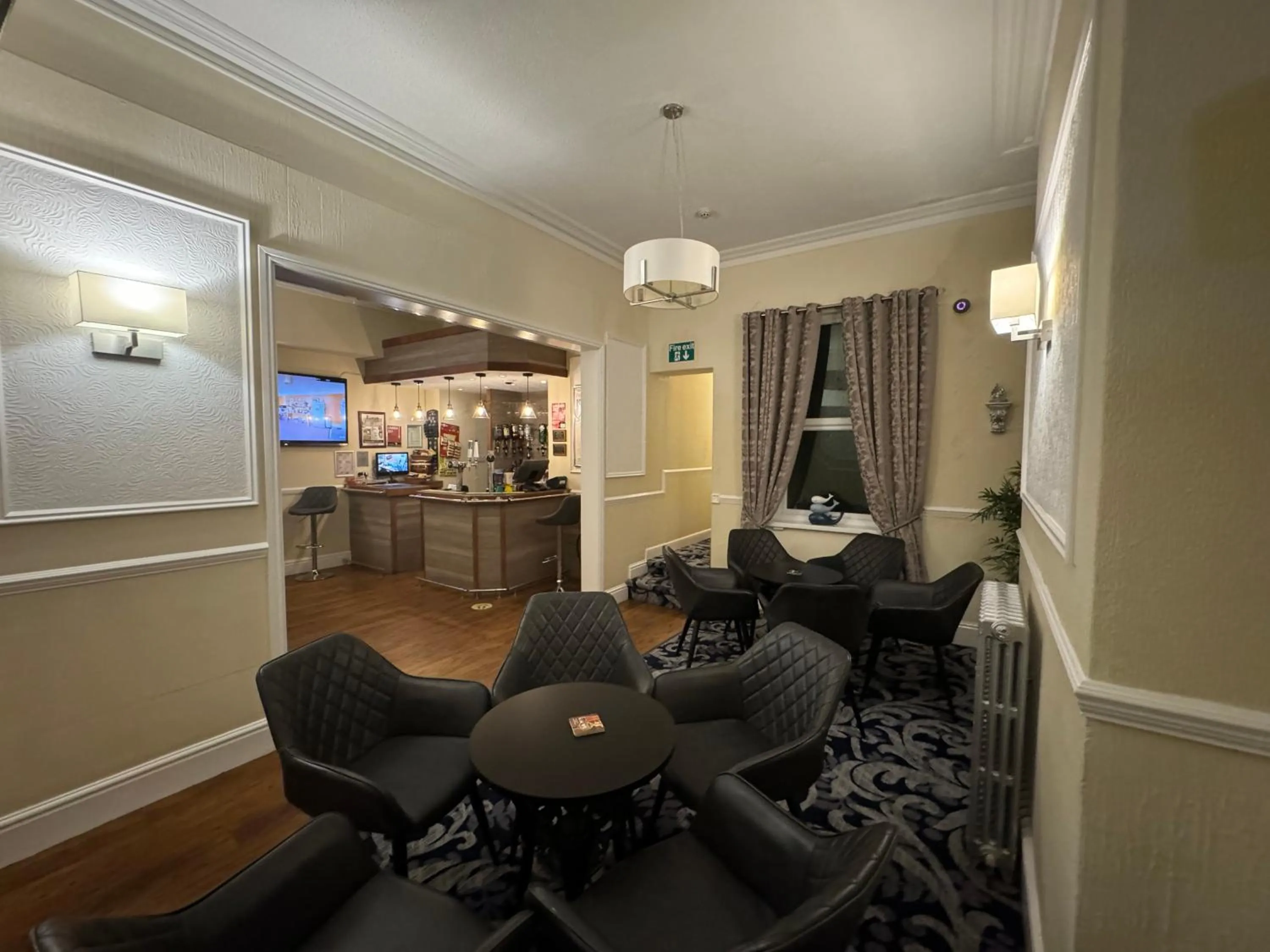 Lounge or bar in Winchmore Hotel