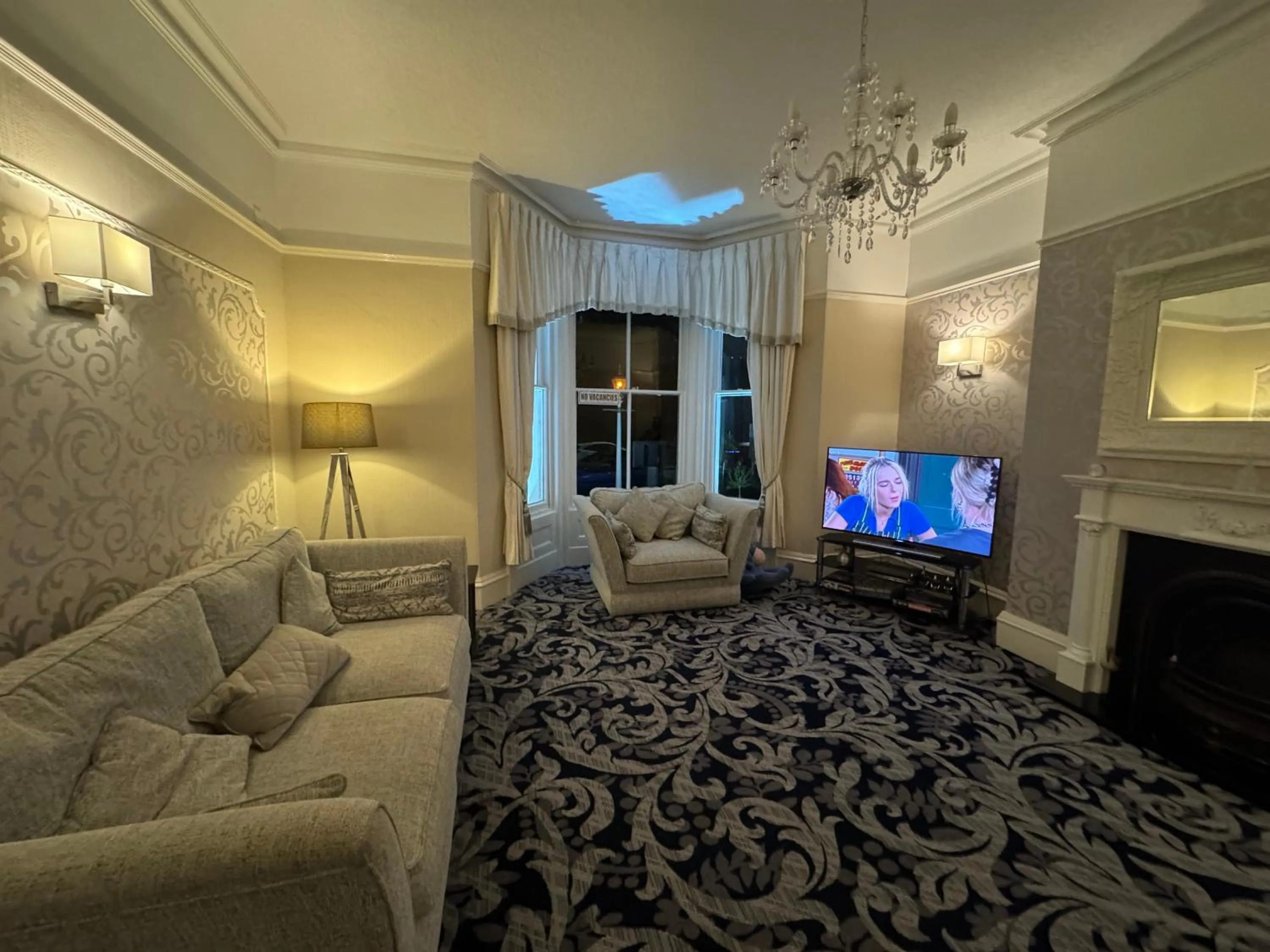 TV and multimedia in Winchmore Hotel