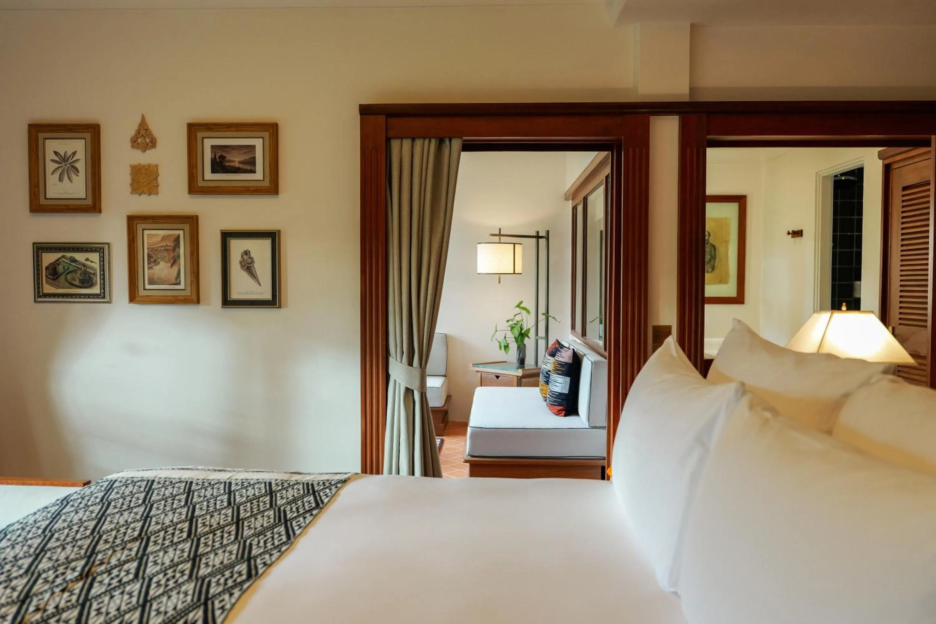 Bedroom, Bed in La Résidence Phou Vao