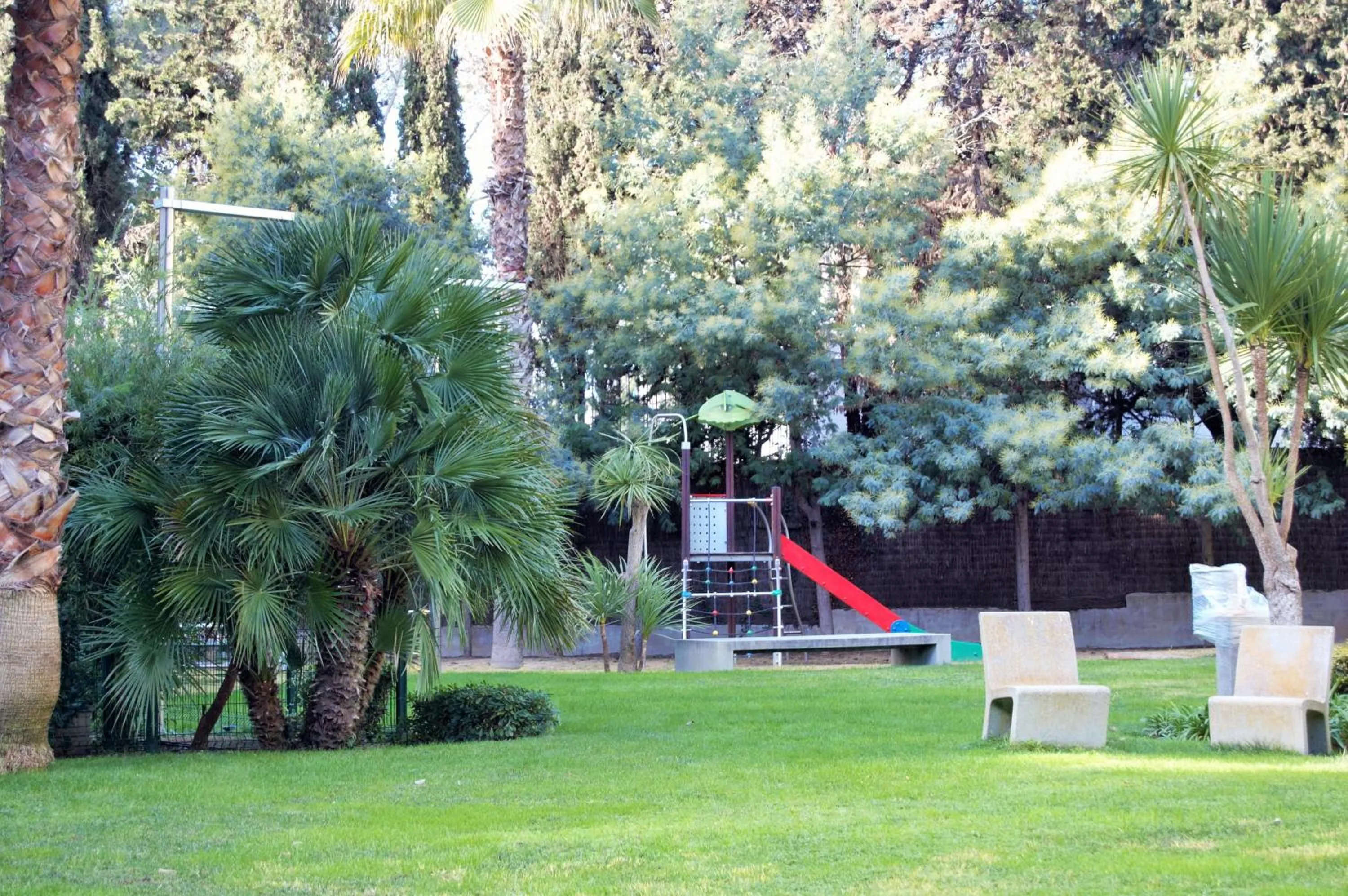 Garden in Apartamento Ainara Garden Family