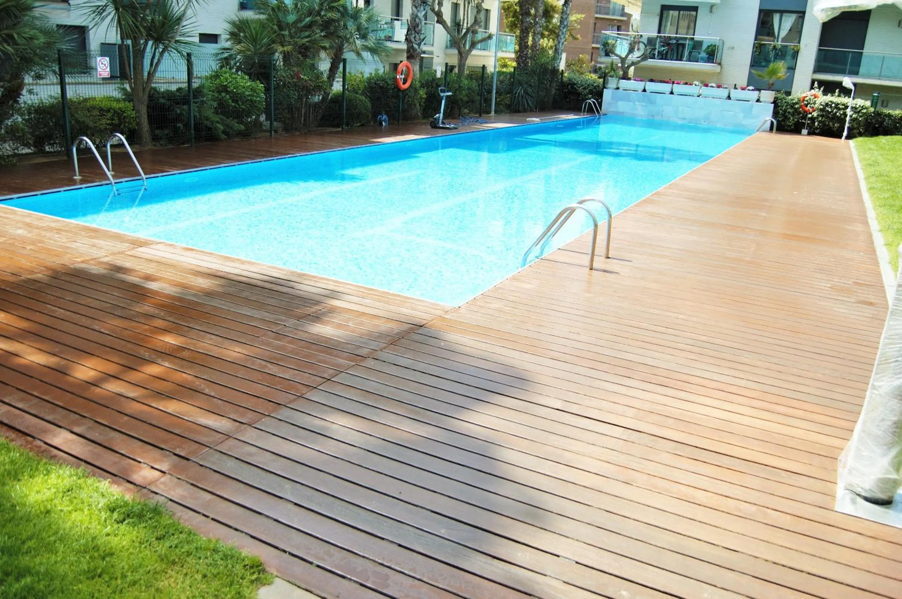 Swimming pool in Apartamento Ainara Garden Family